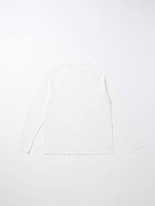 color:WHITE