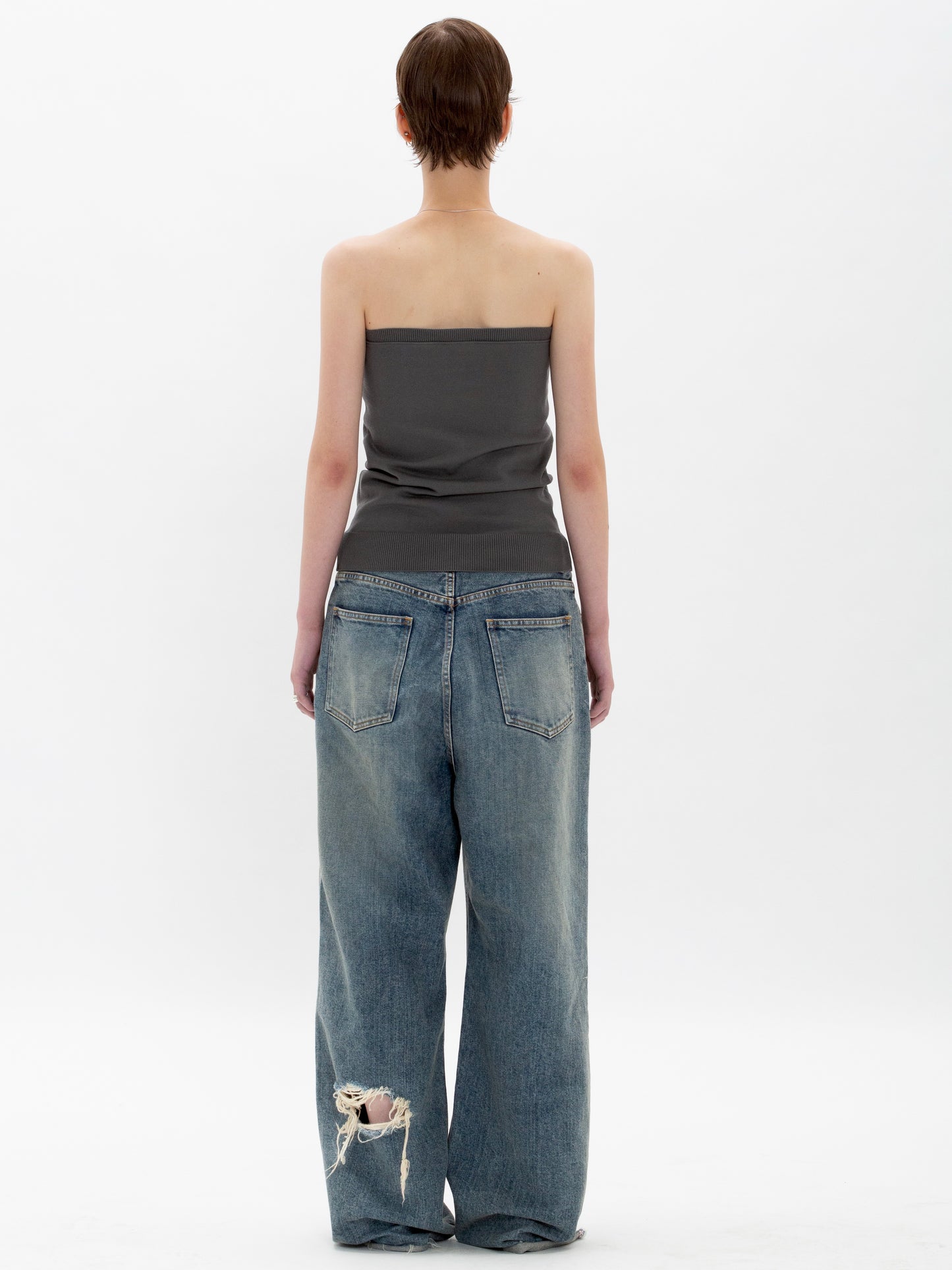 color:GREY