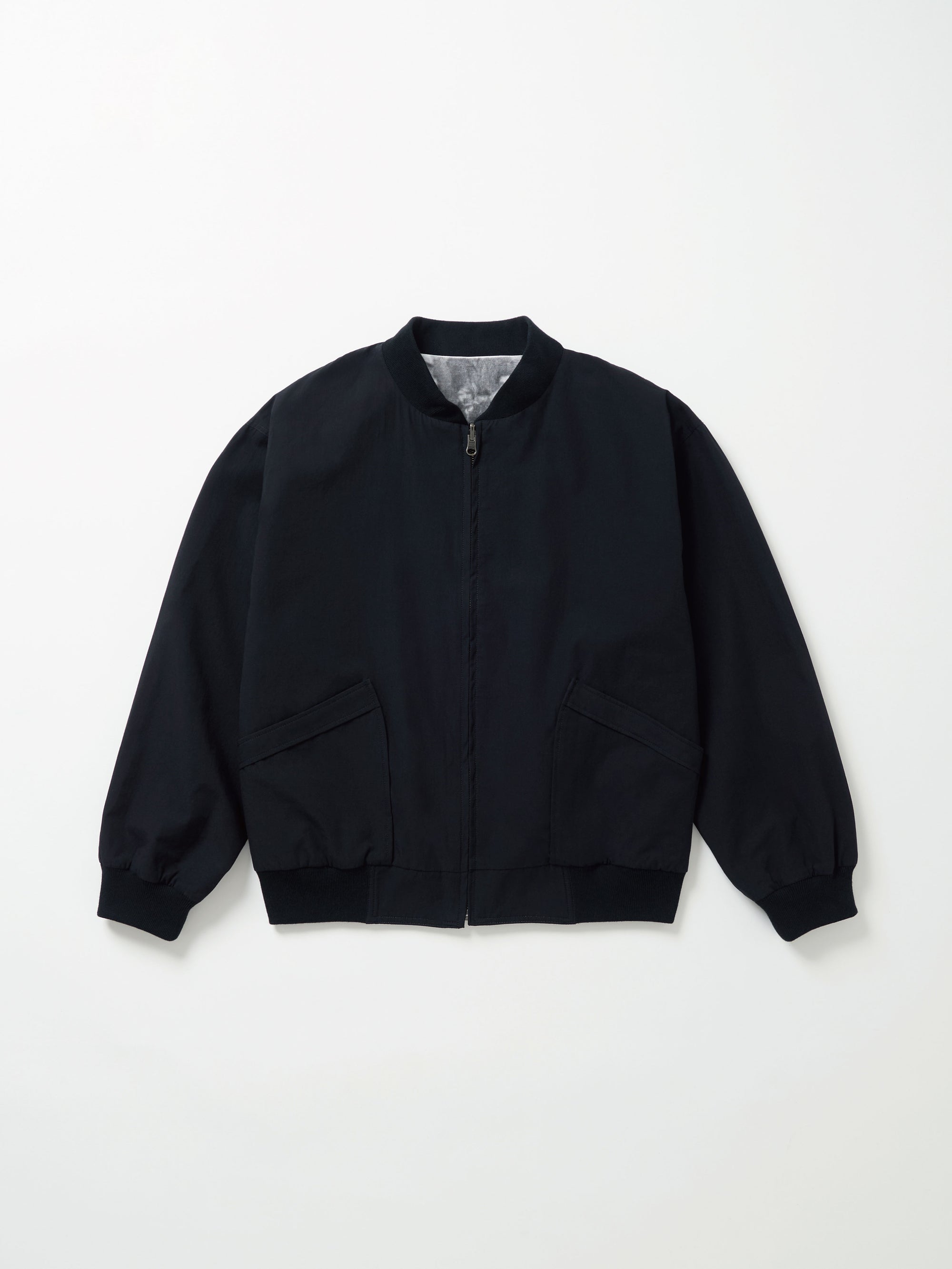 color:BLACK