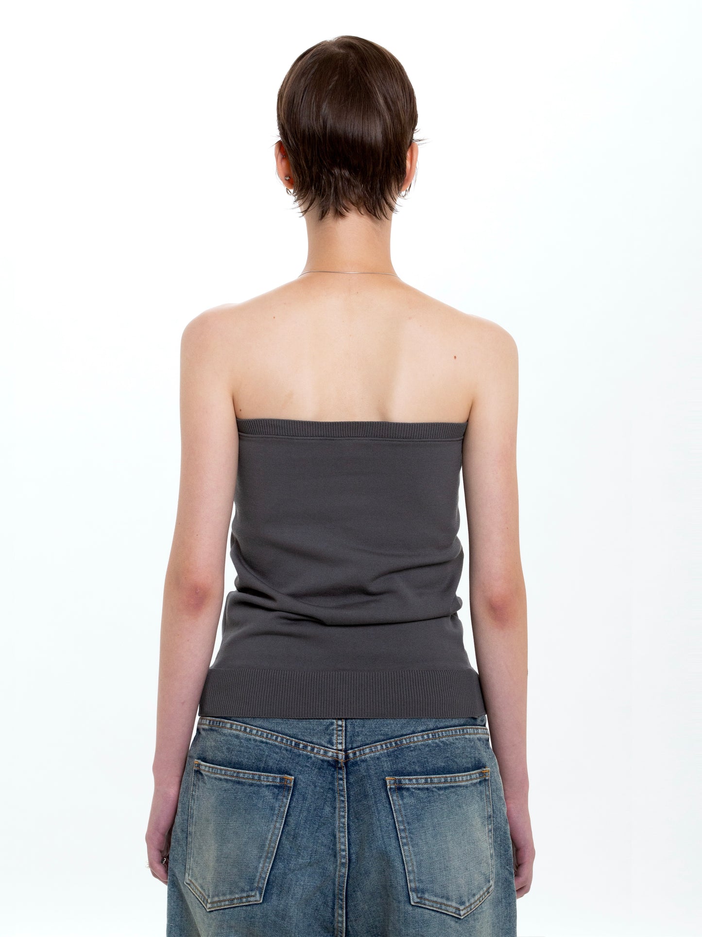 color:GREY
