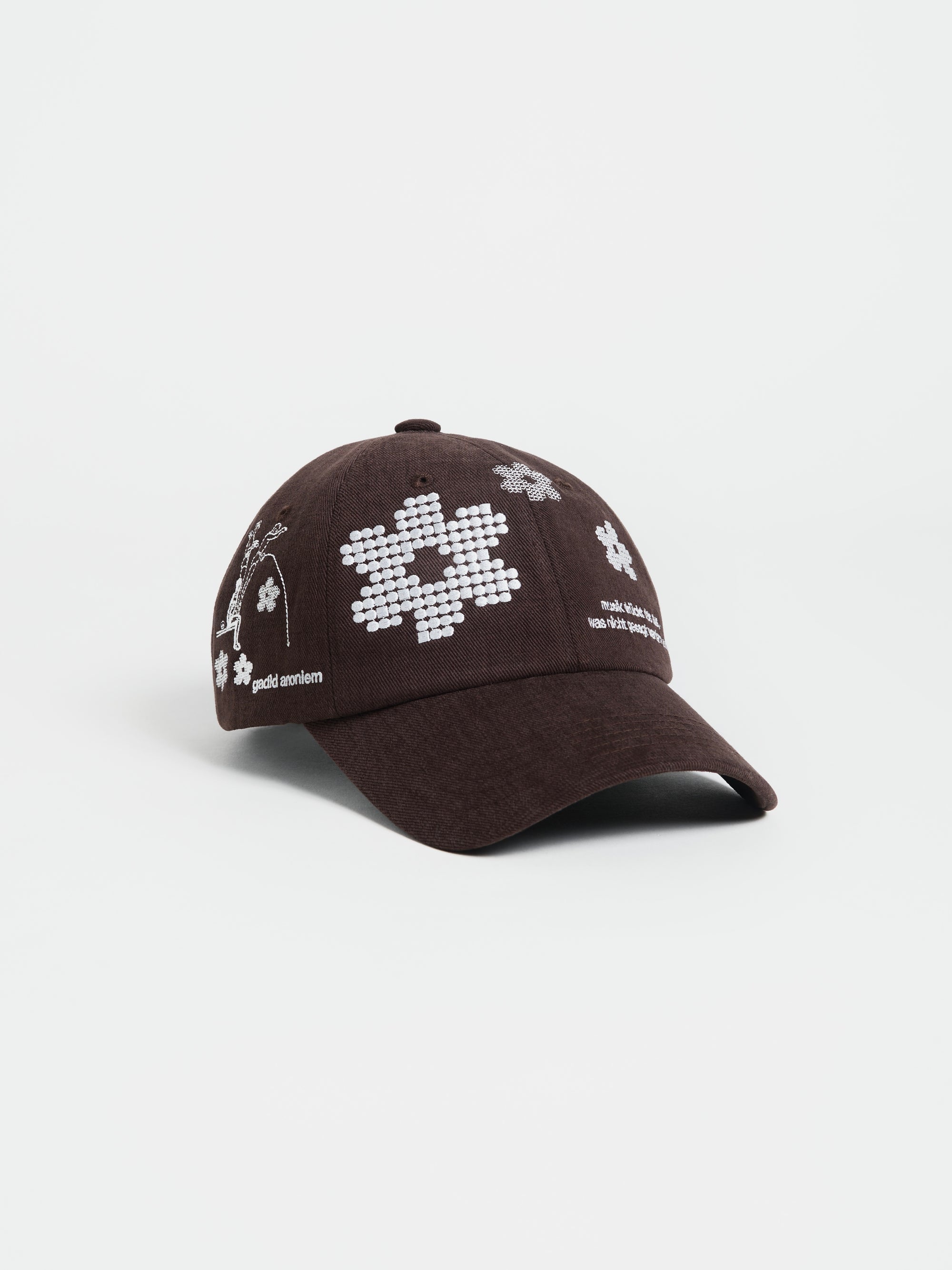 color:BROWN