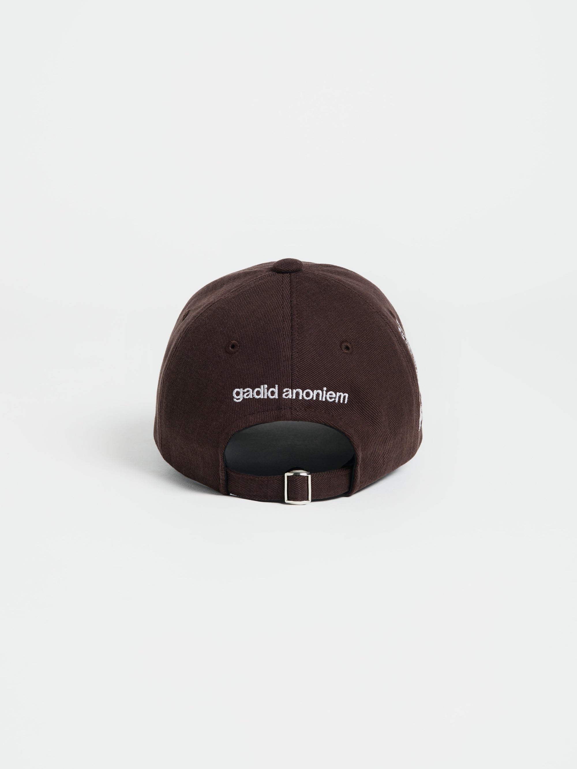 color:BROWN