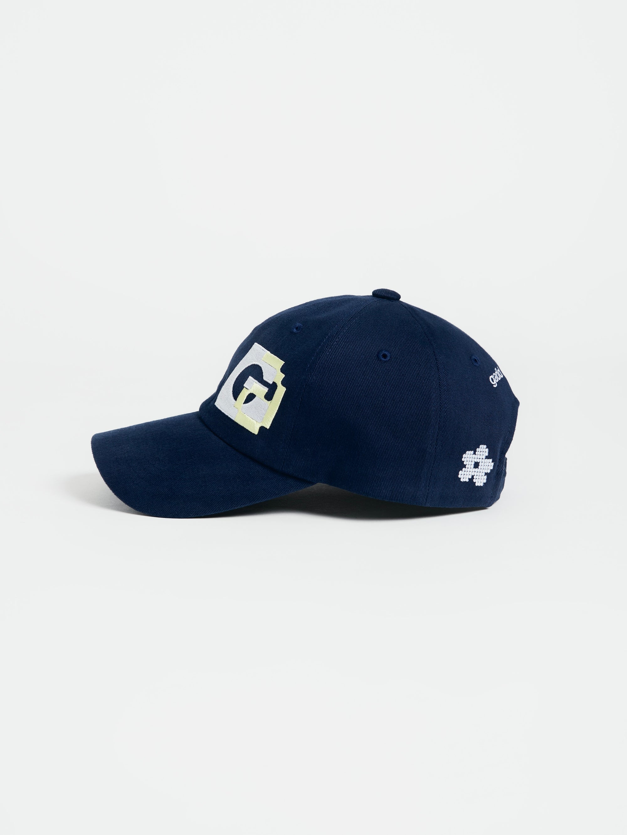 color:NAVY