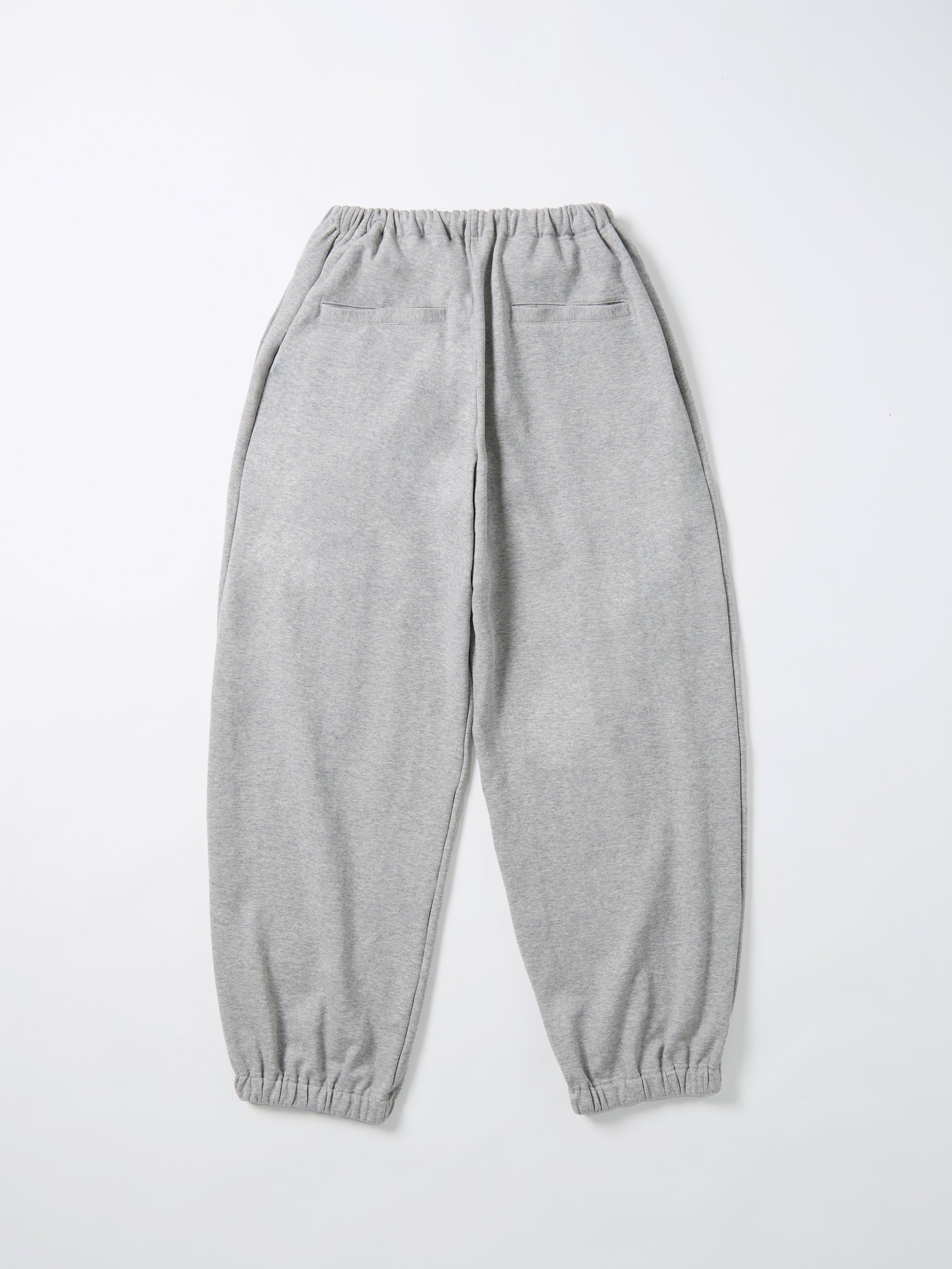color:GREY