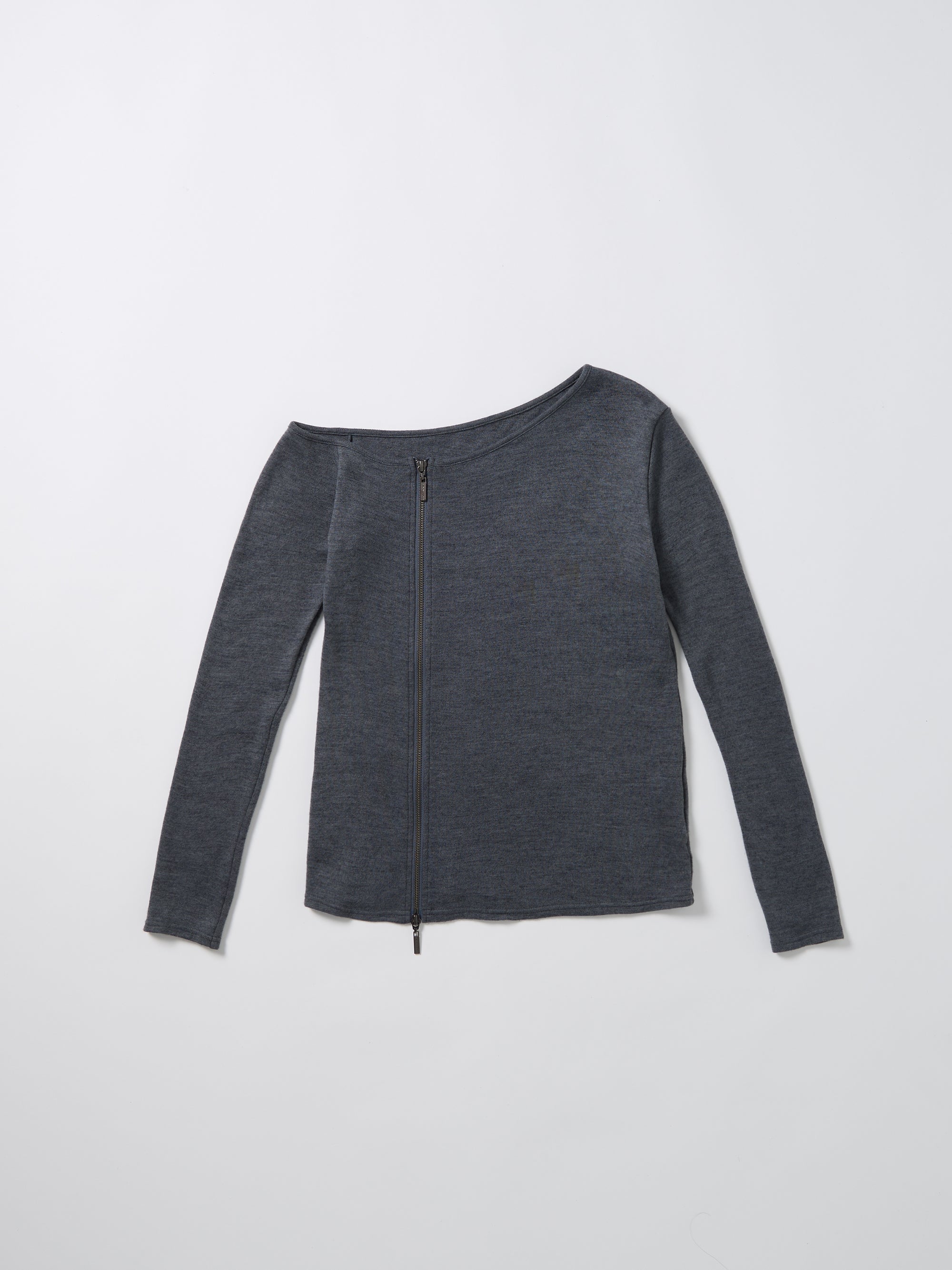 color:GREY