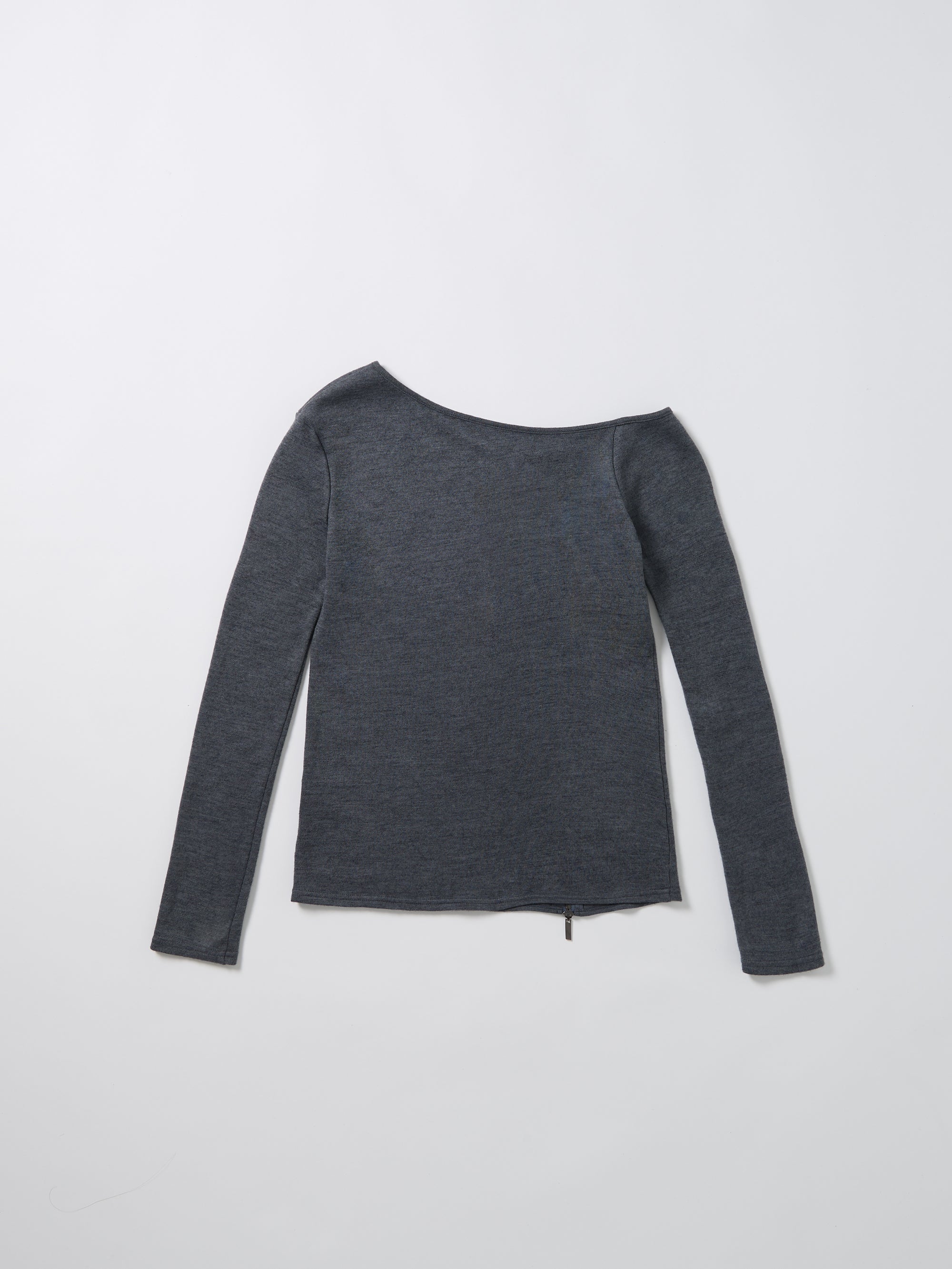 color:GREY