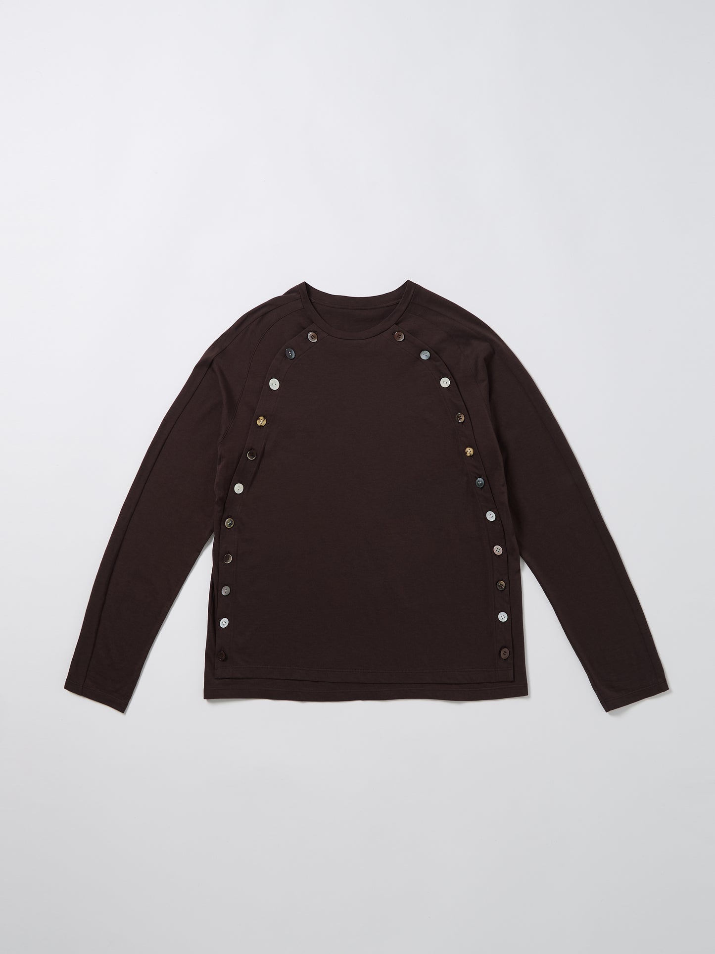 color:BROWN