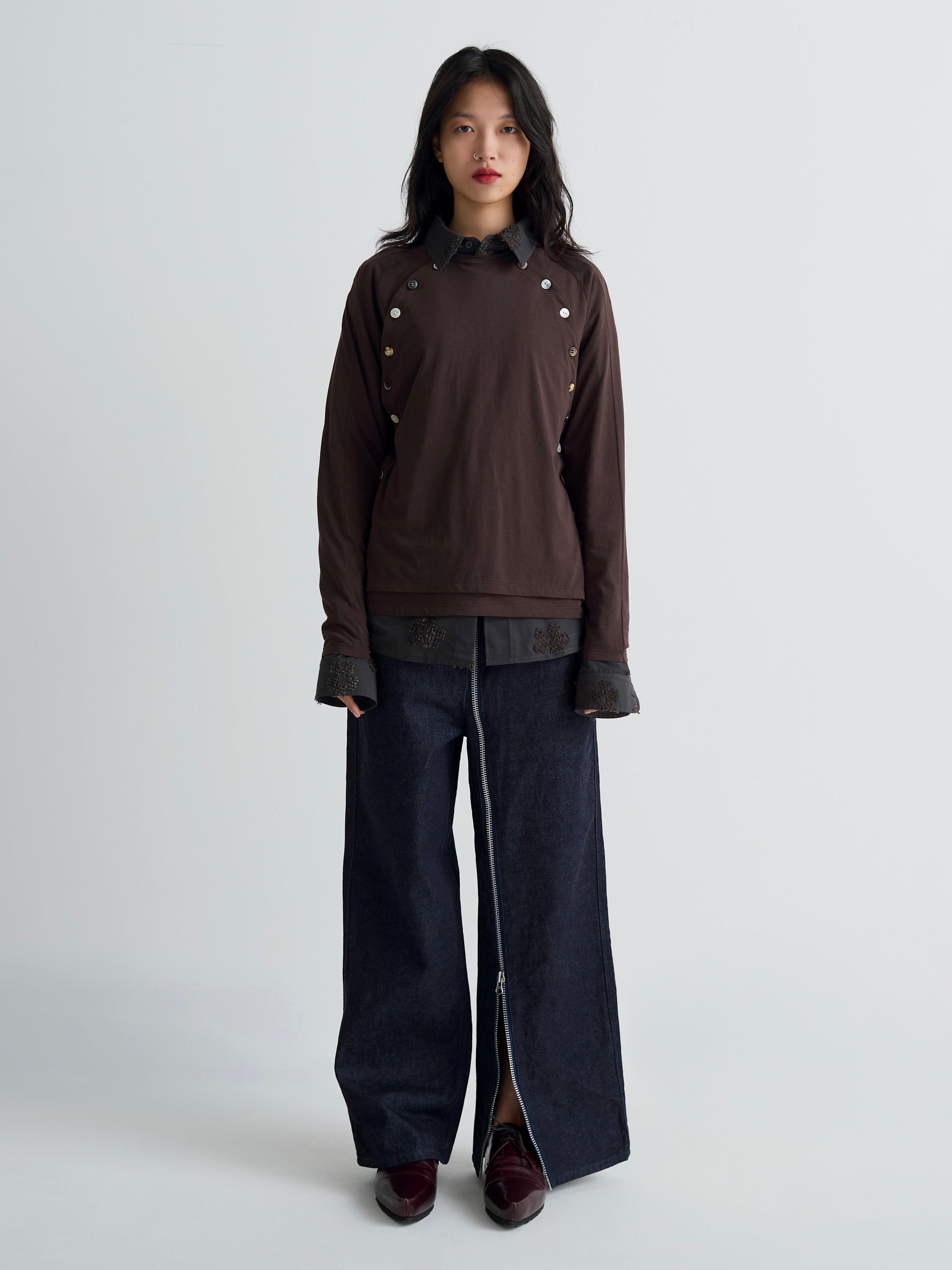 color:BROWN