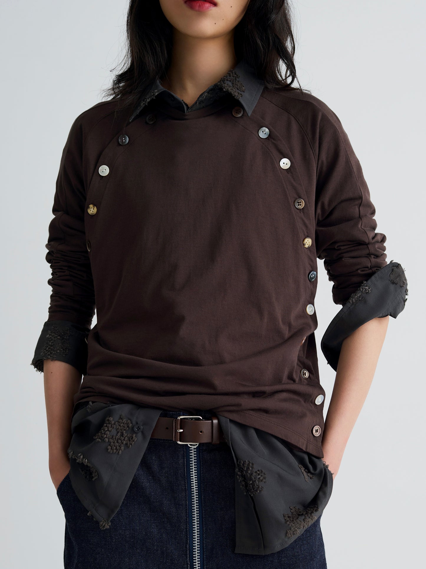 color:BROWN