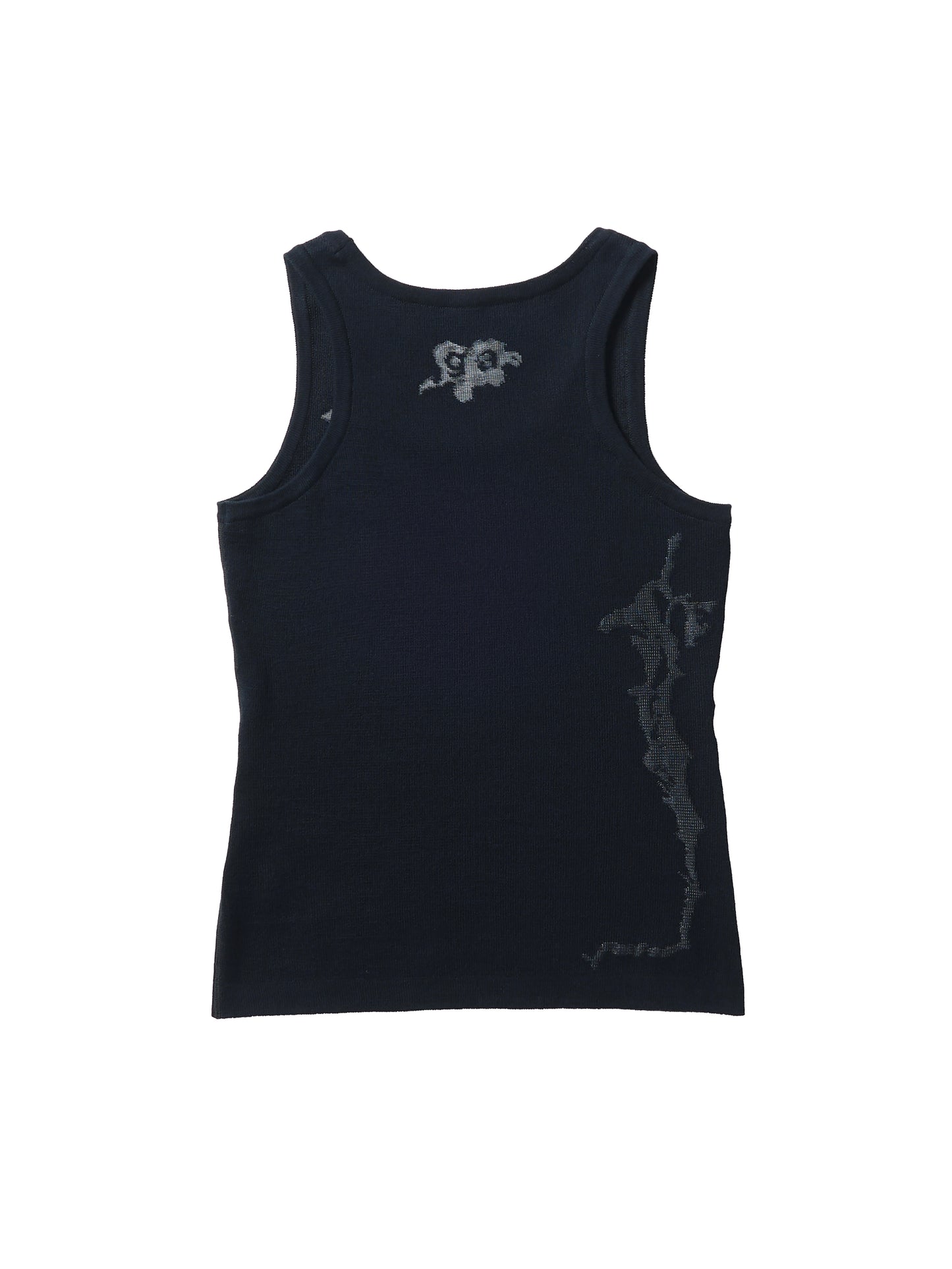 color:BLACK