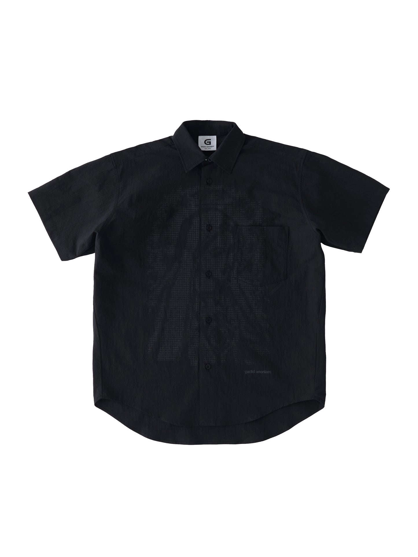 color:BLACK