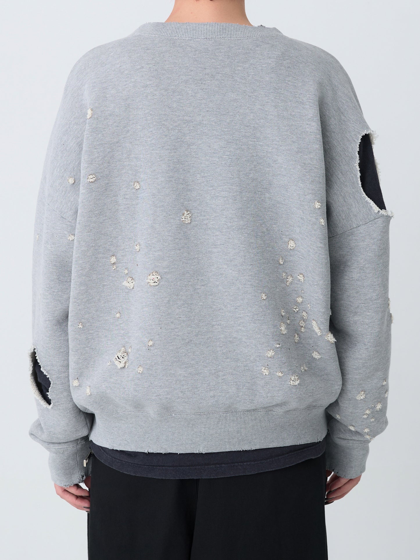 color:GREY