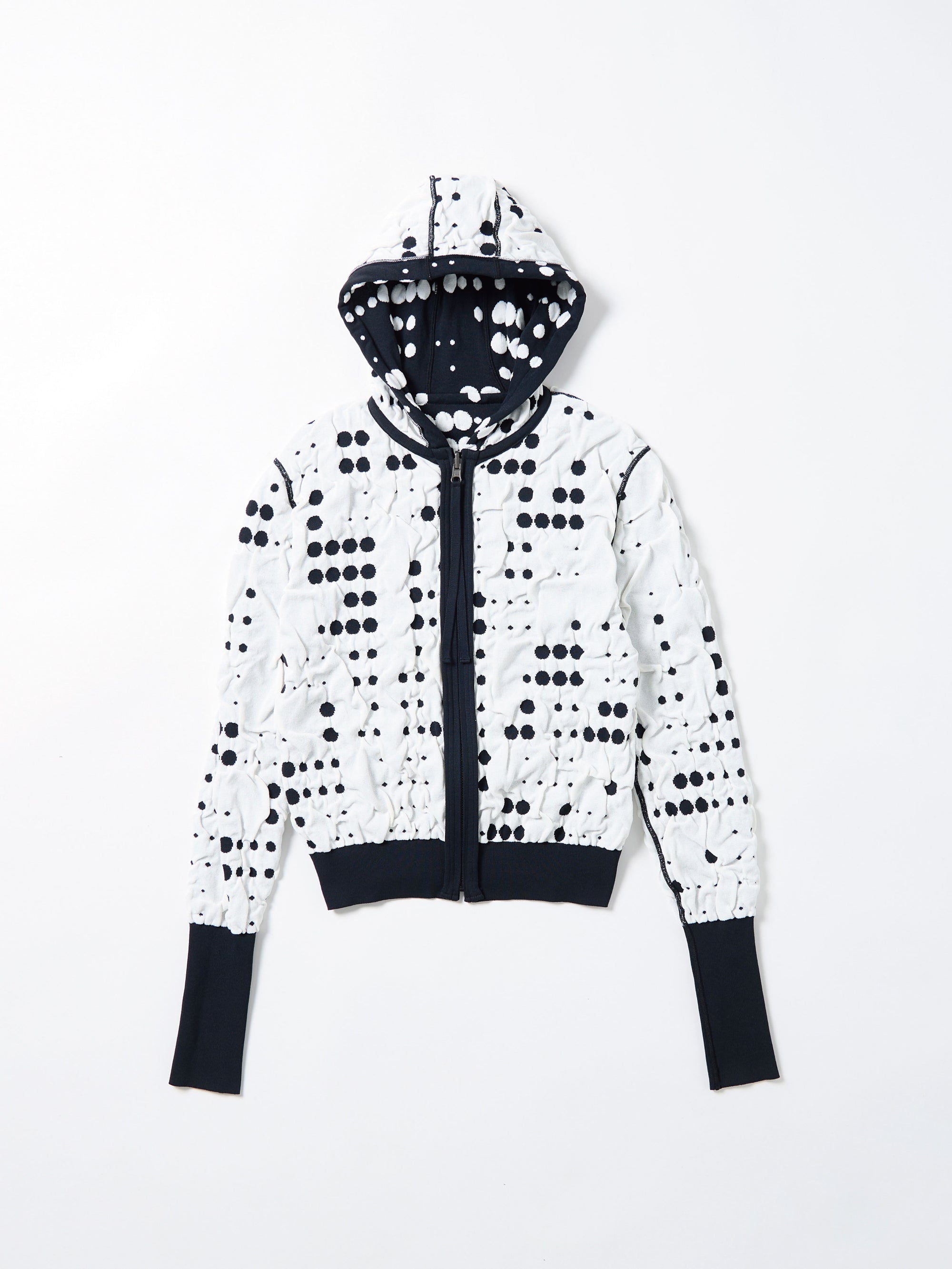 color:BLACK
