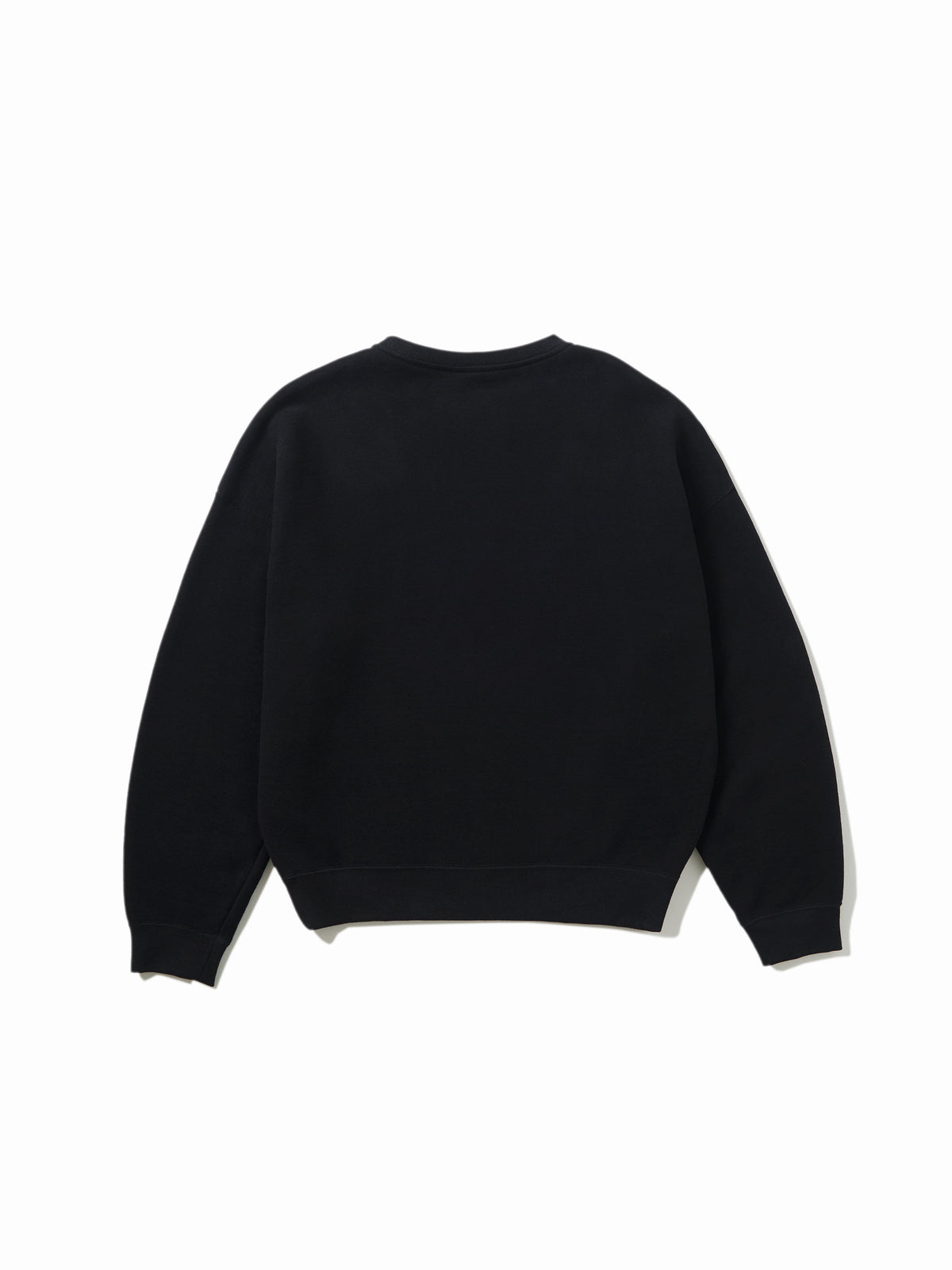 color:BLACK