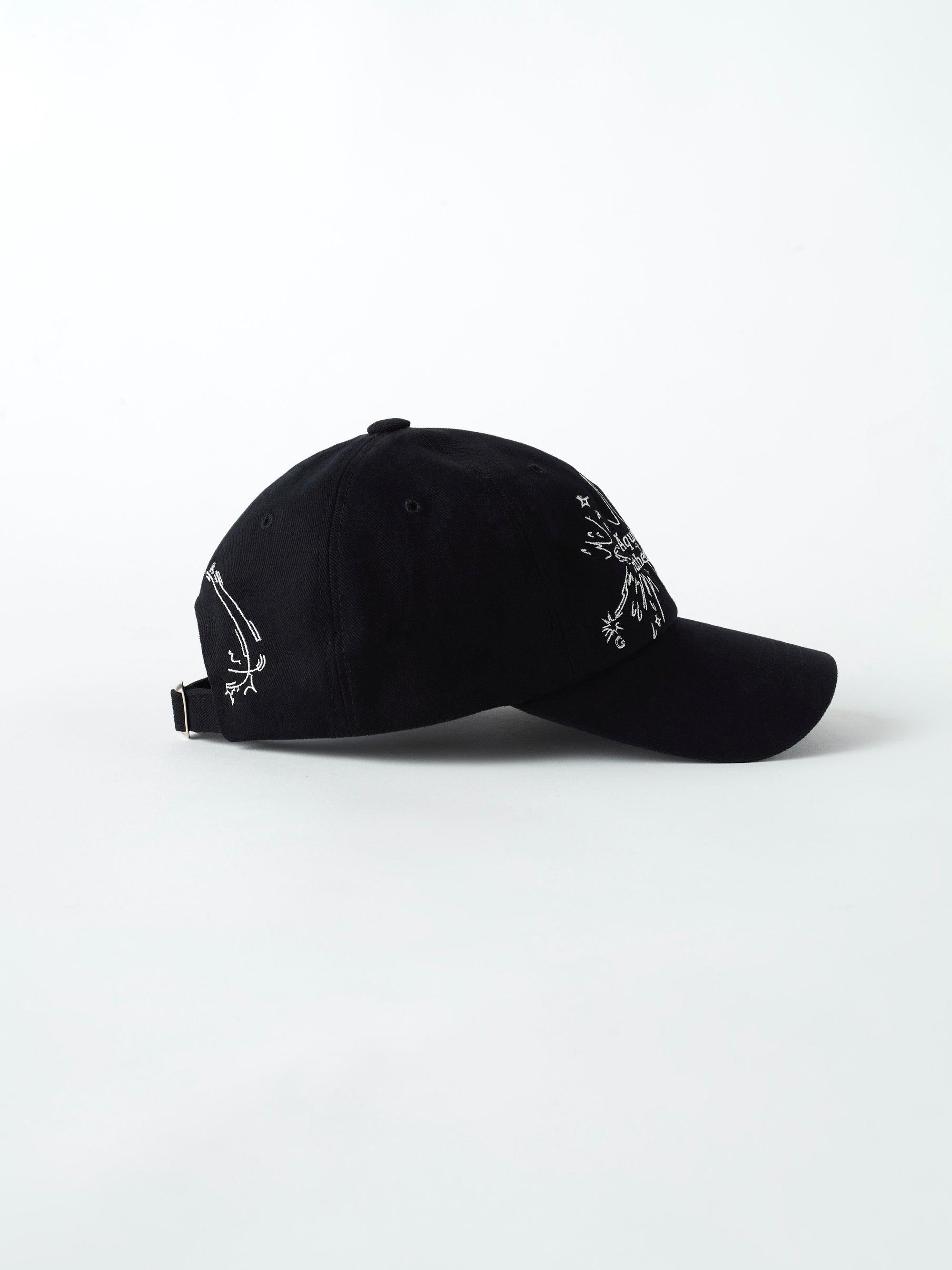 color:BLACK