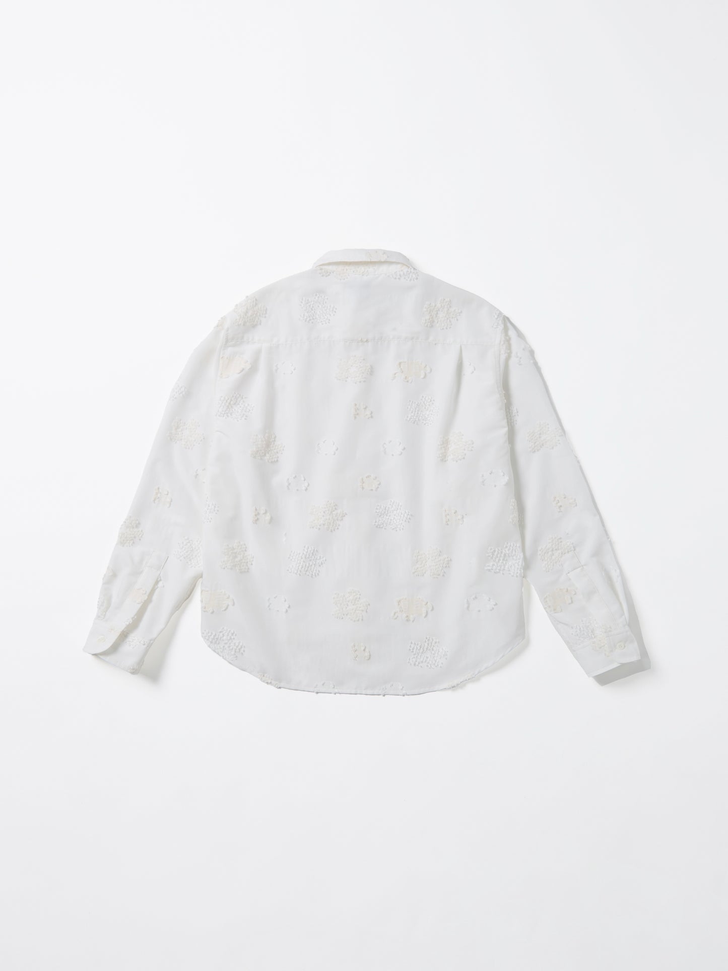 color:WHITE