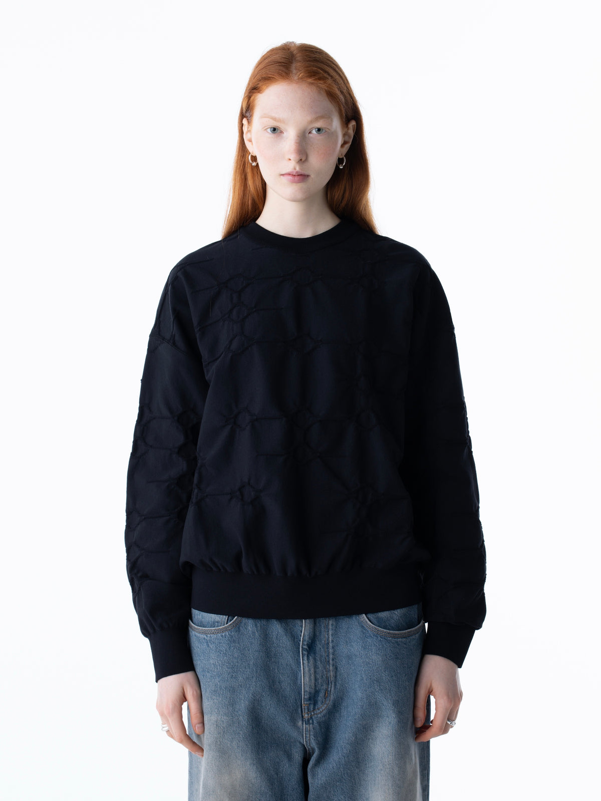 color:BLACK