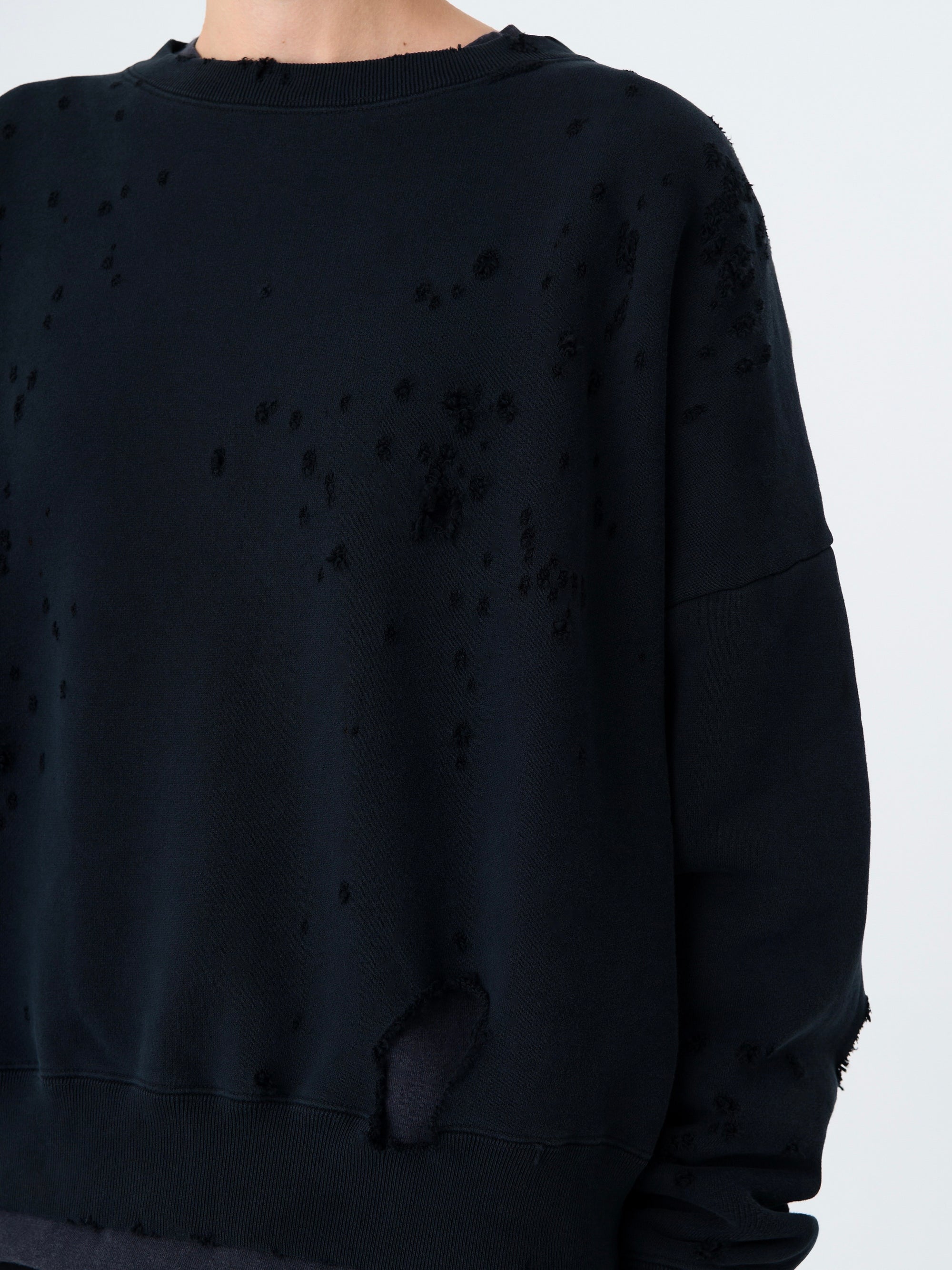 color:BLACK