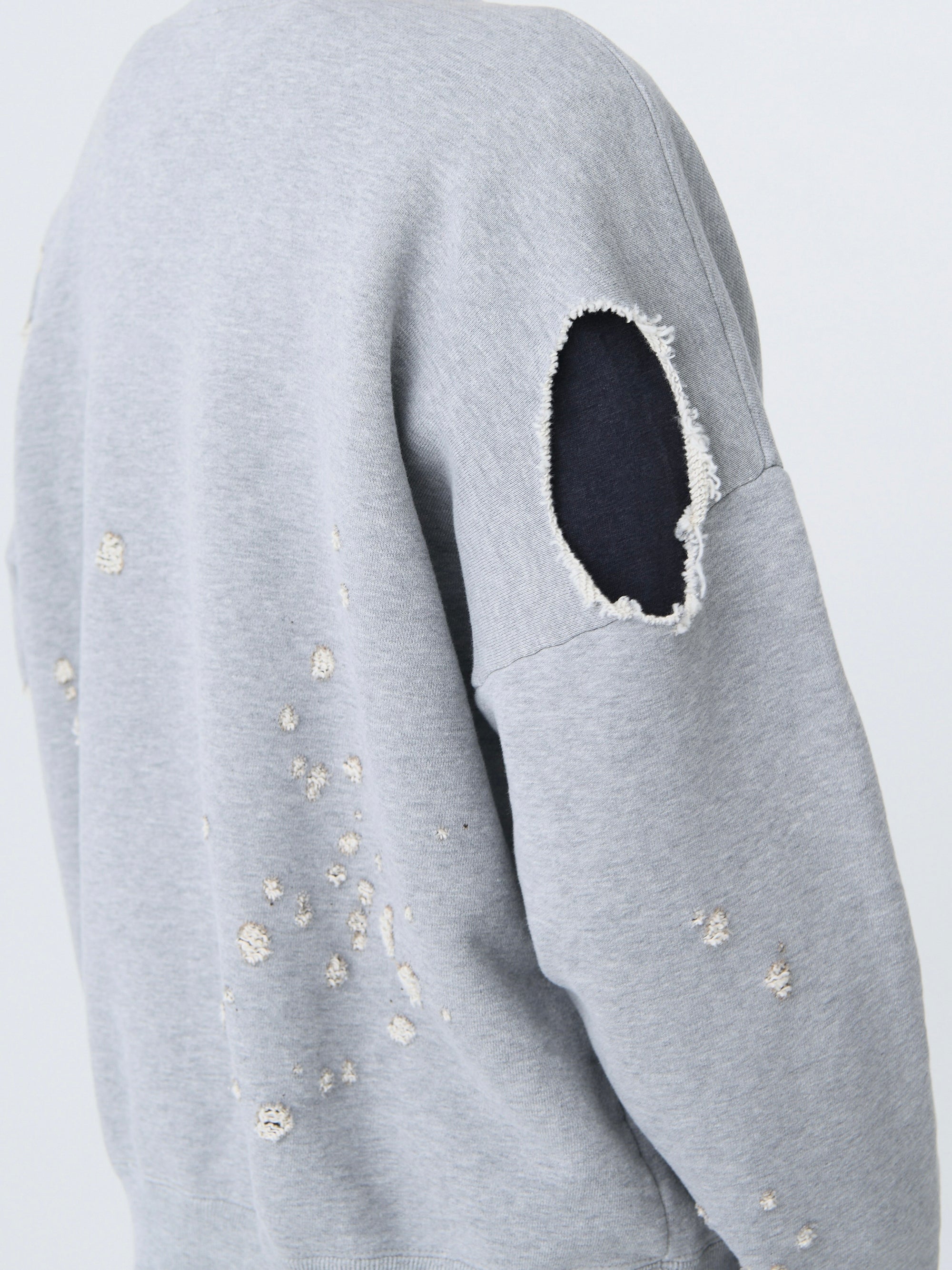 color:GREY