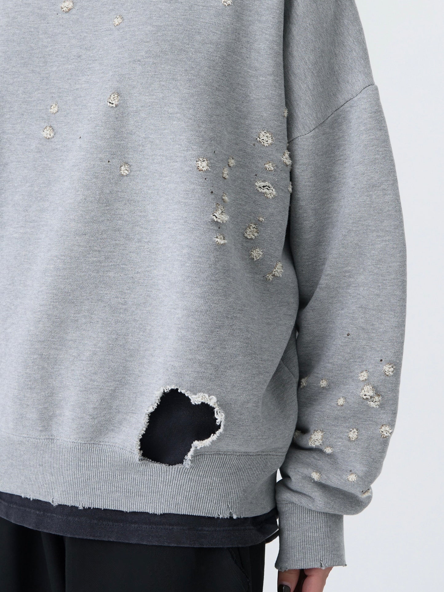 color:GREY