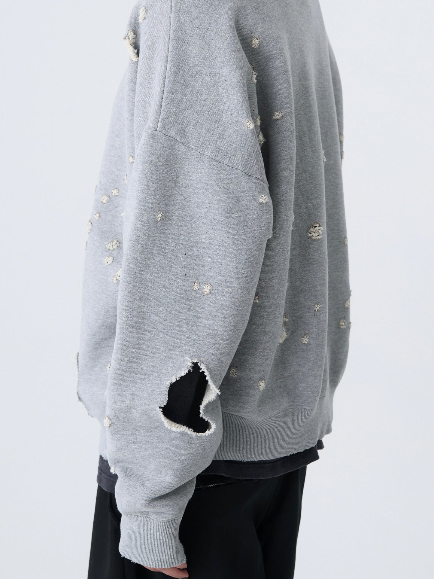 color:GREY