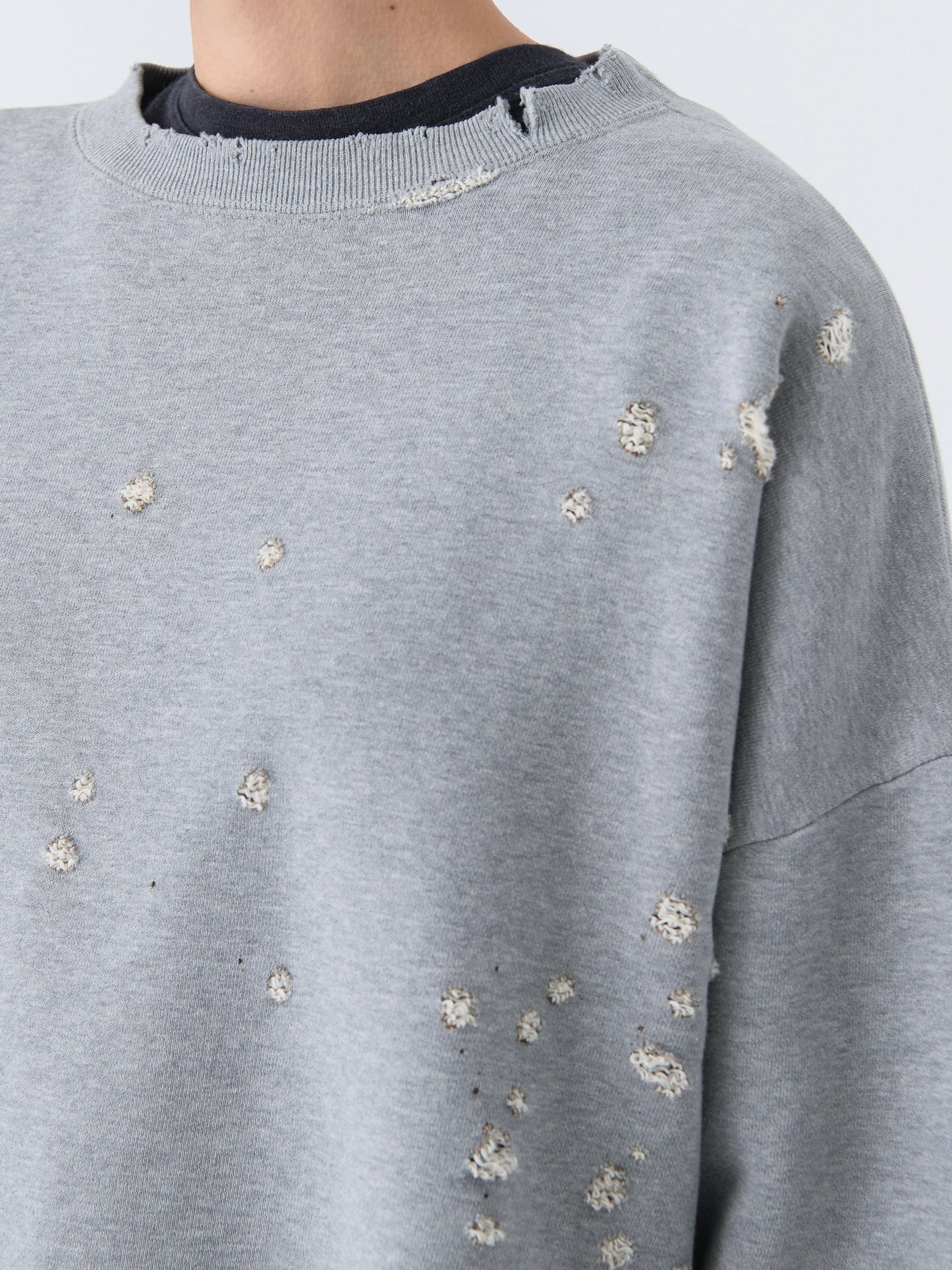 color:GREY