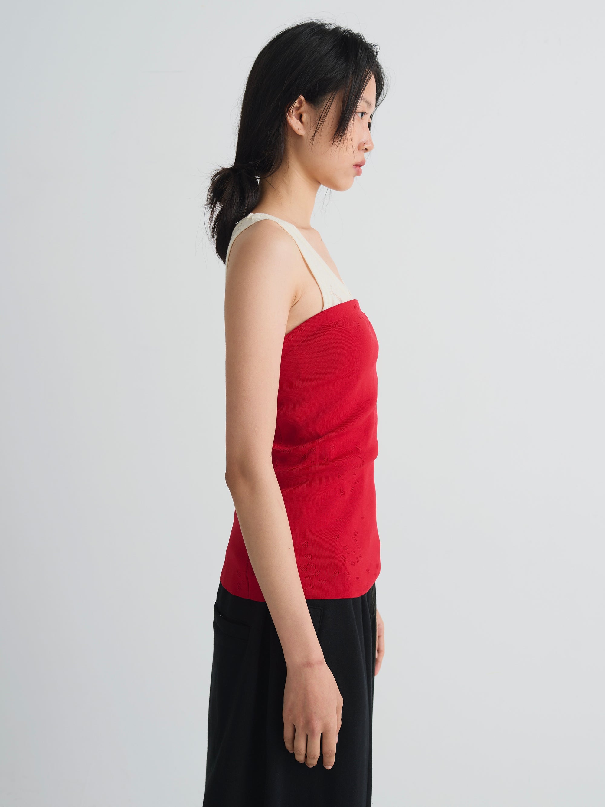 color:RED