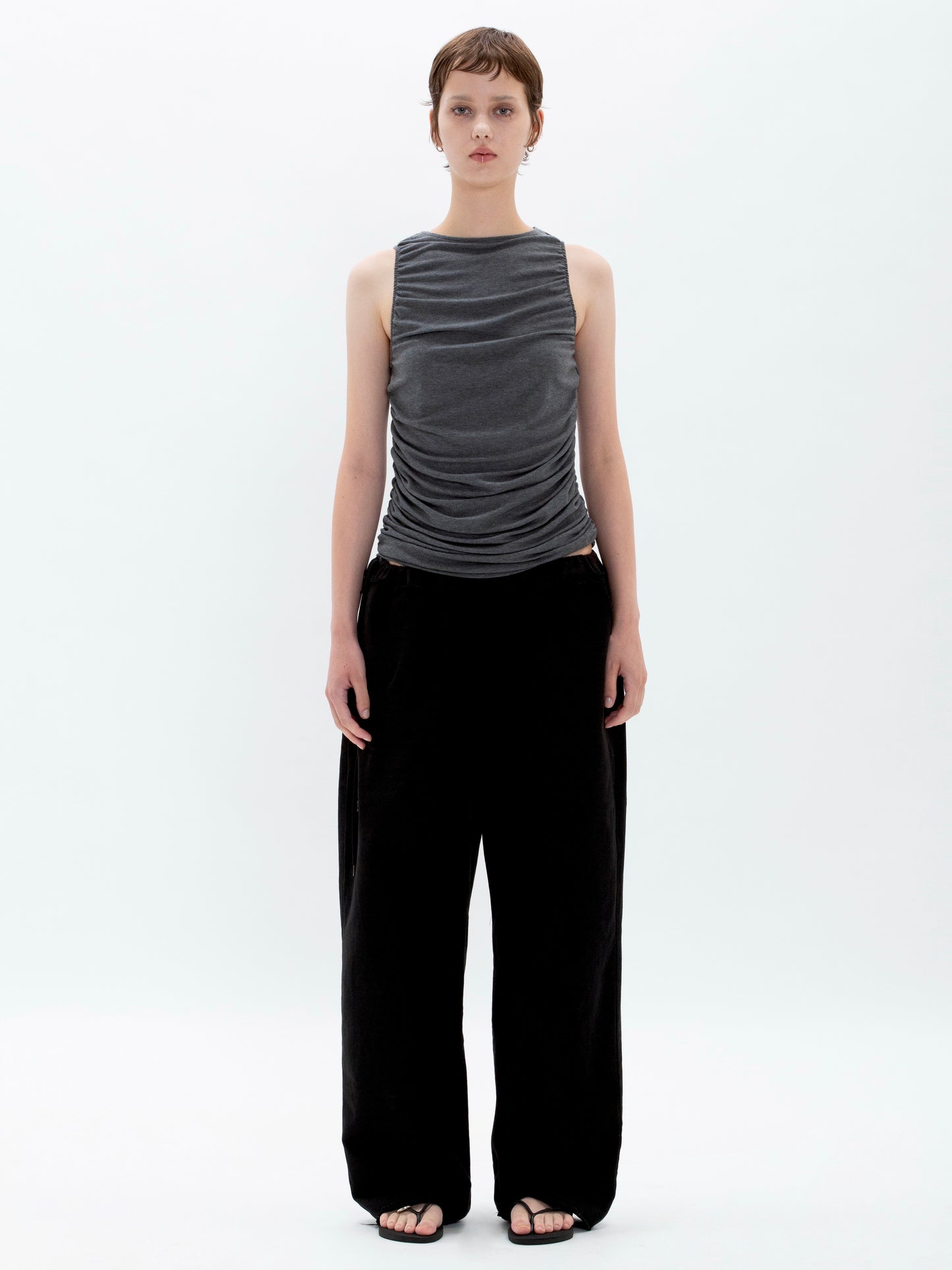 color:GREY