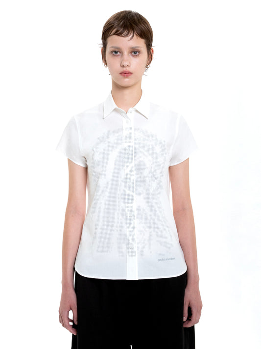 color:WHITE