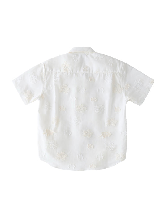 color:WHITE