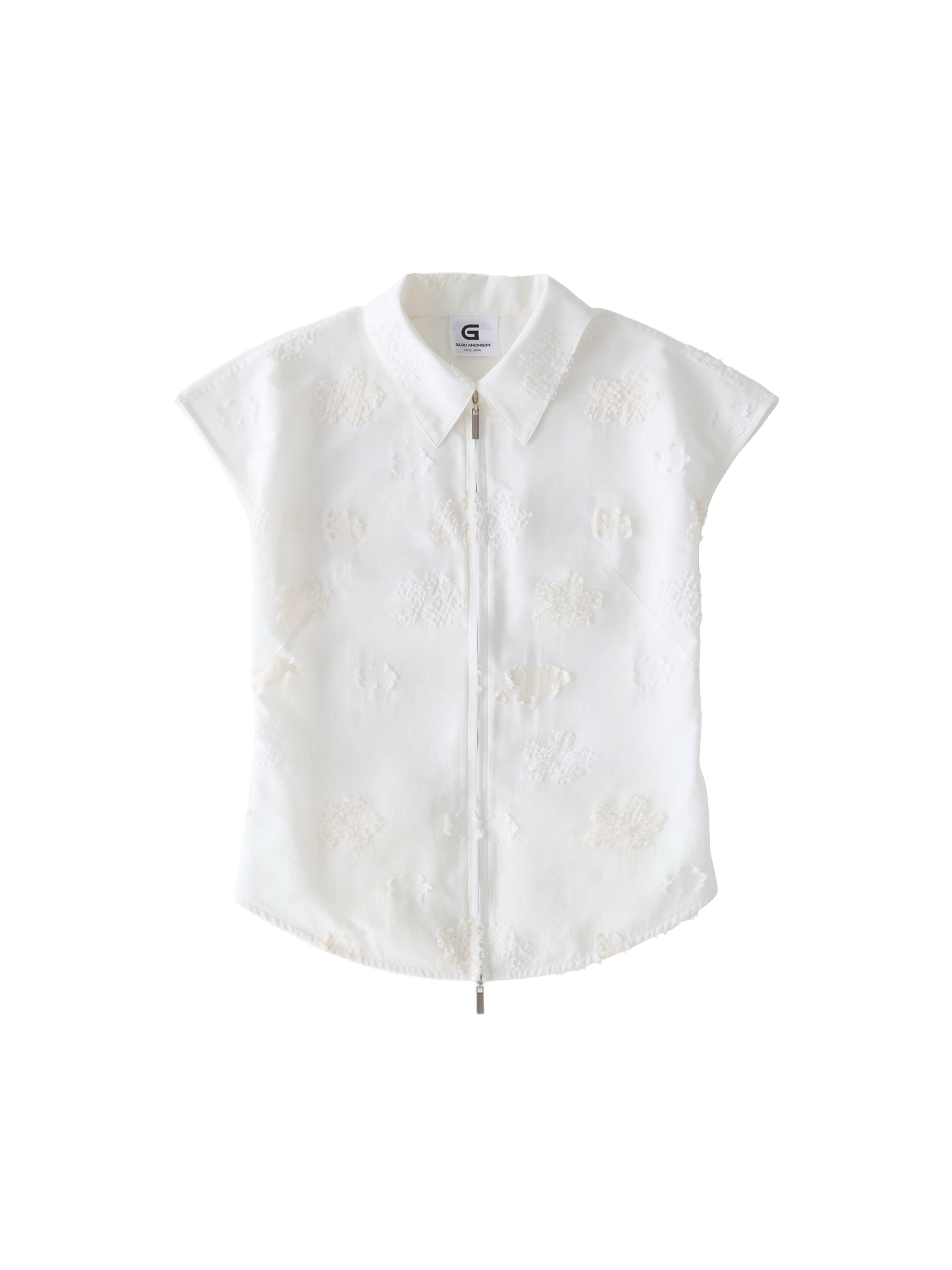 color:WHITE