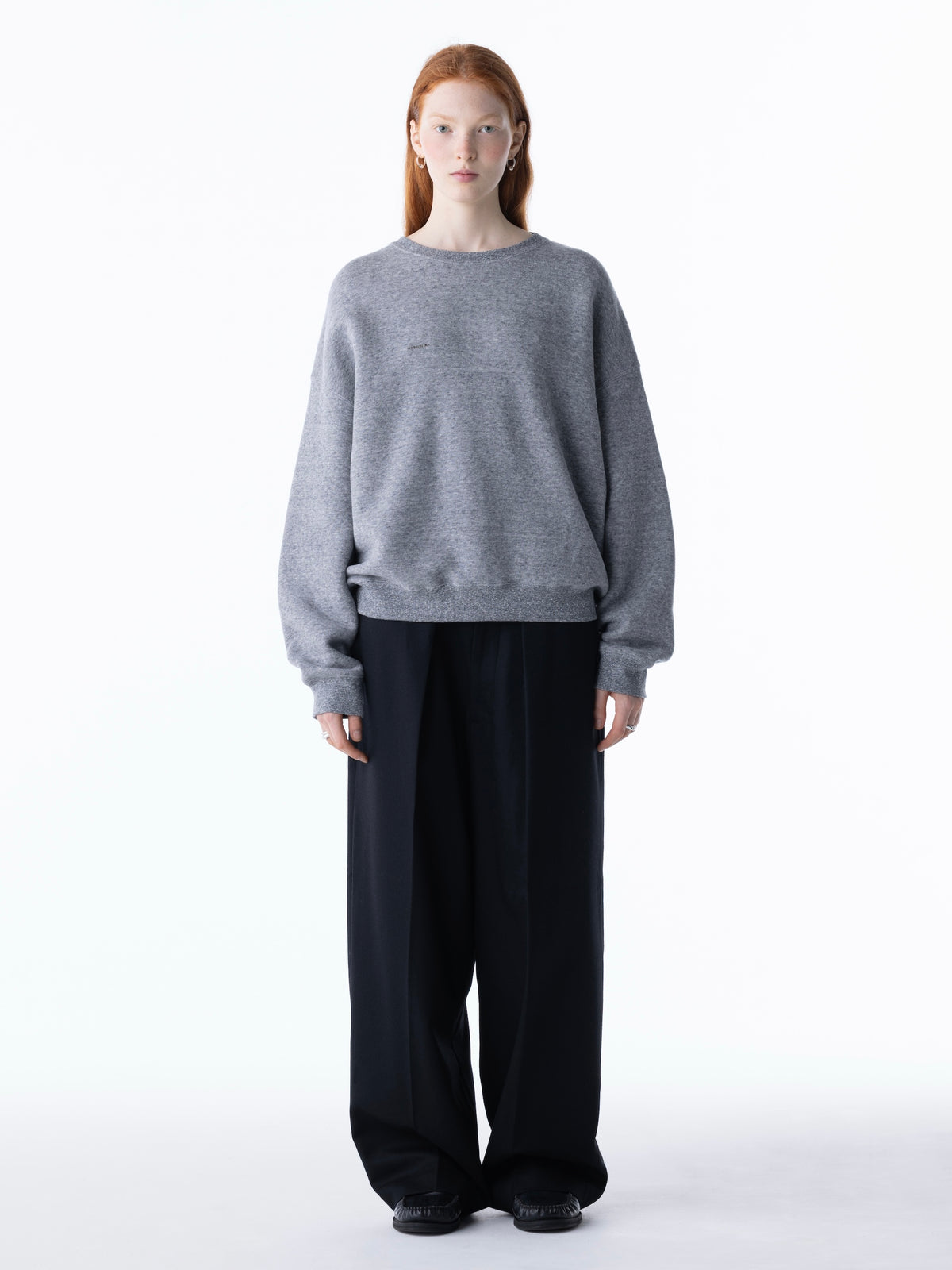 color:GREY