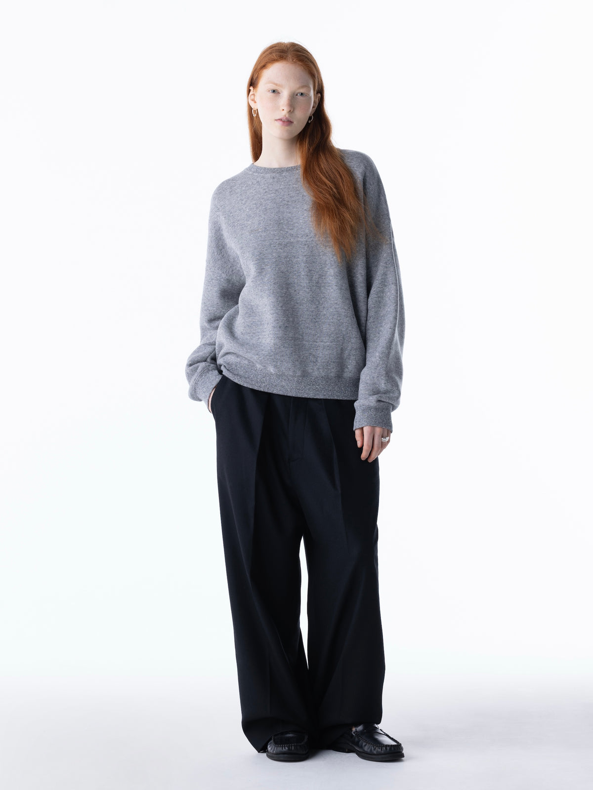 color:GREY