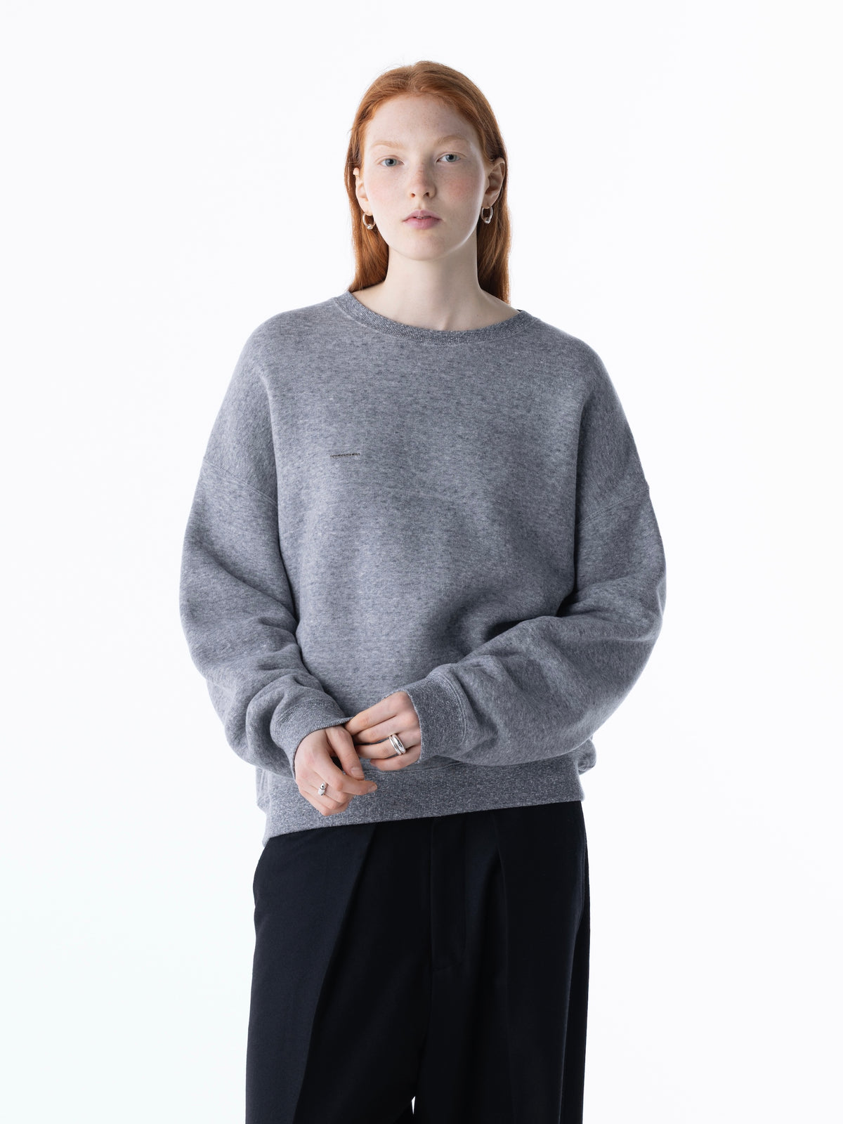 color:GREY