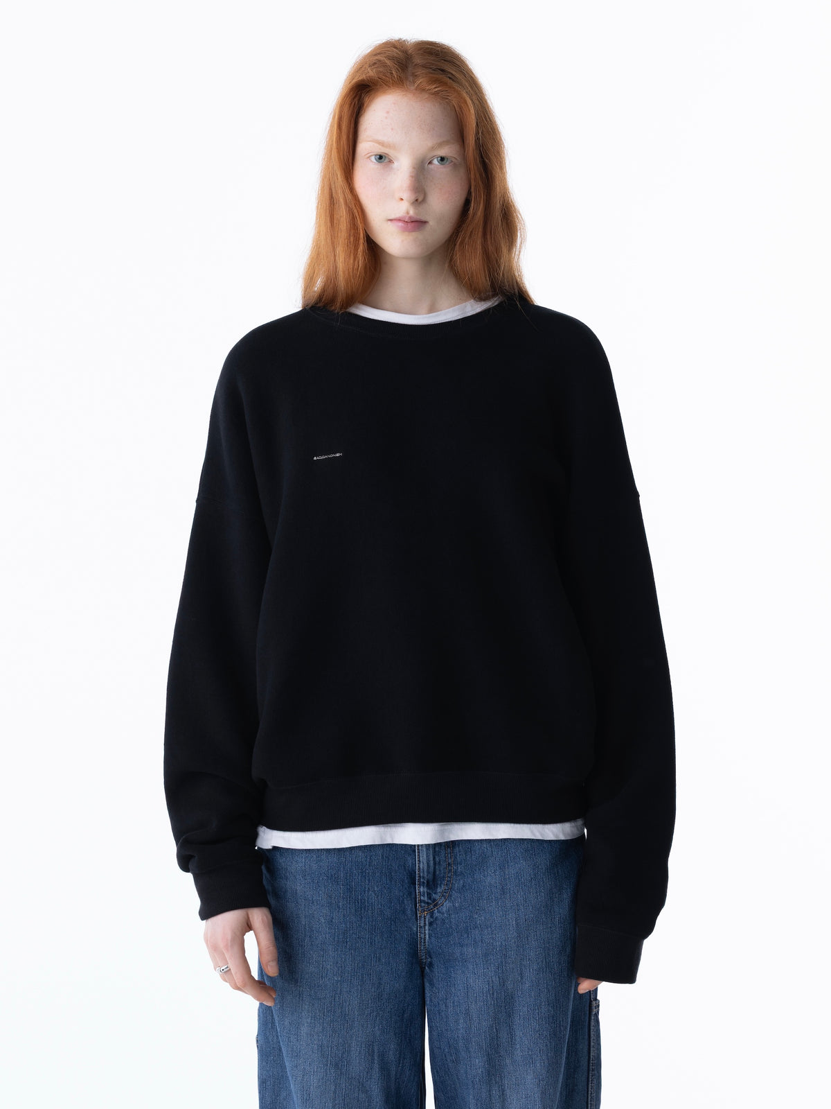 color:BLACK