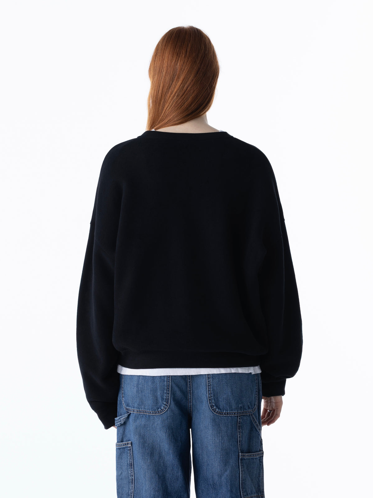 color:BLACK