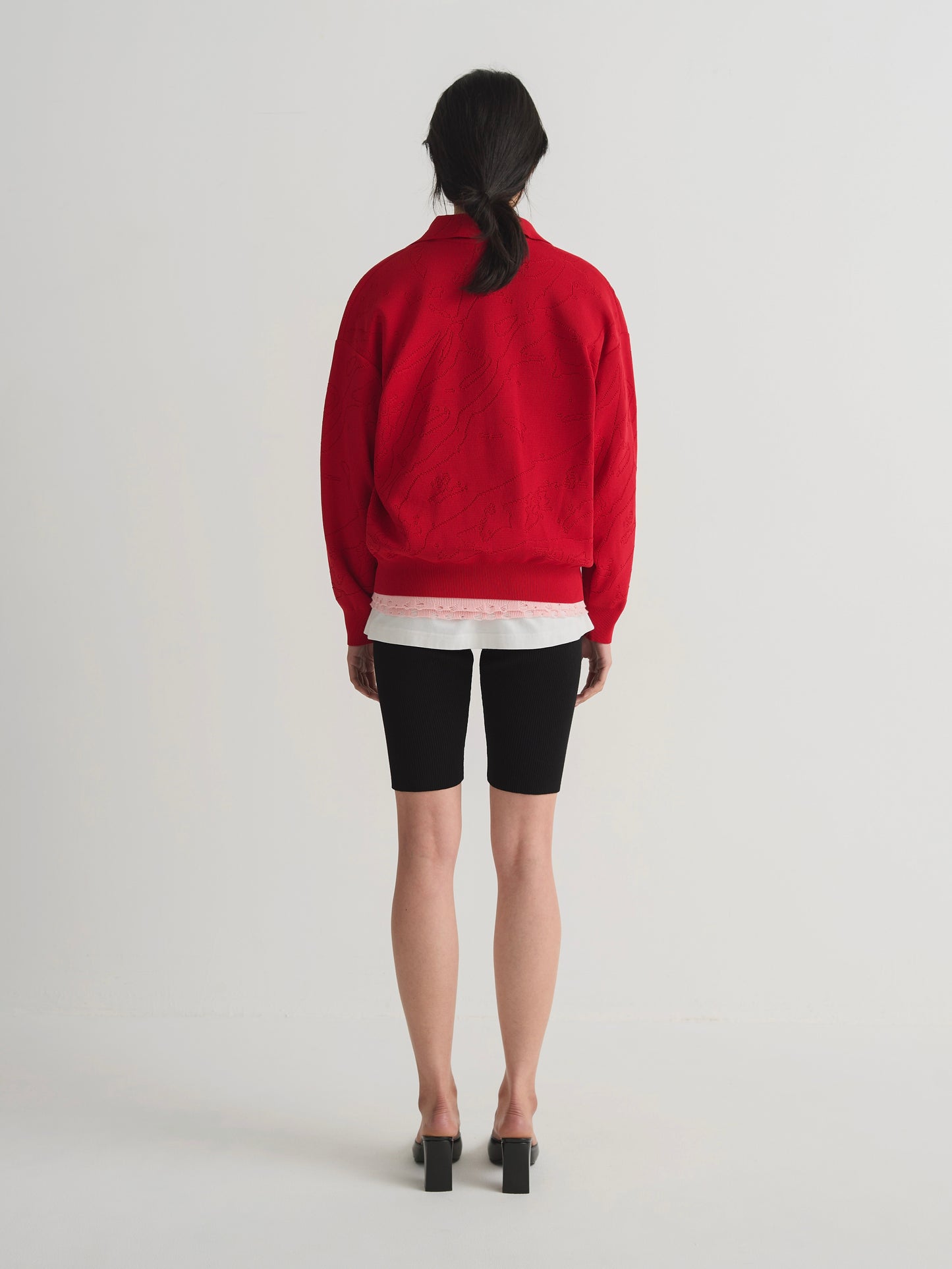 color:RED