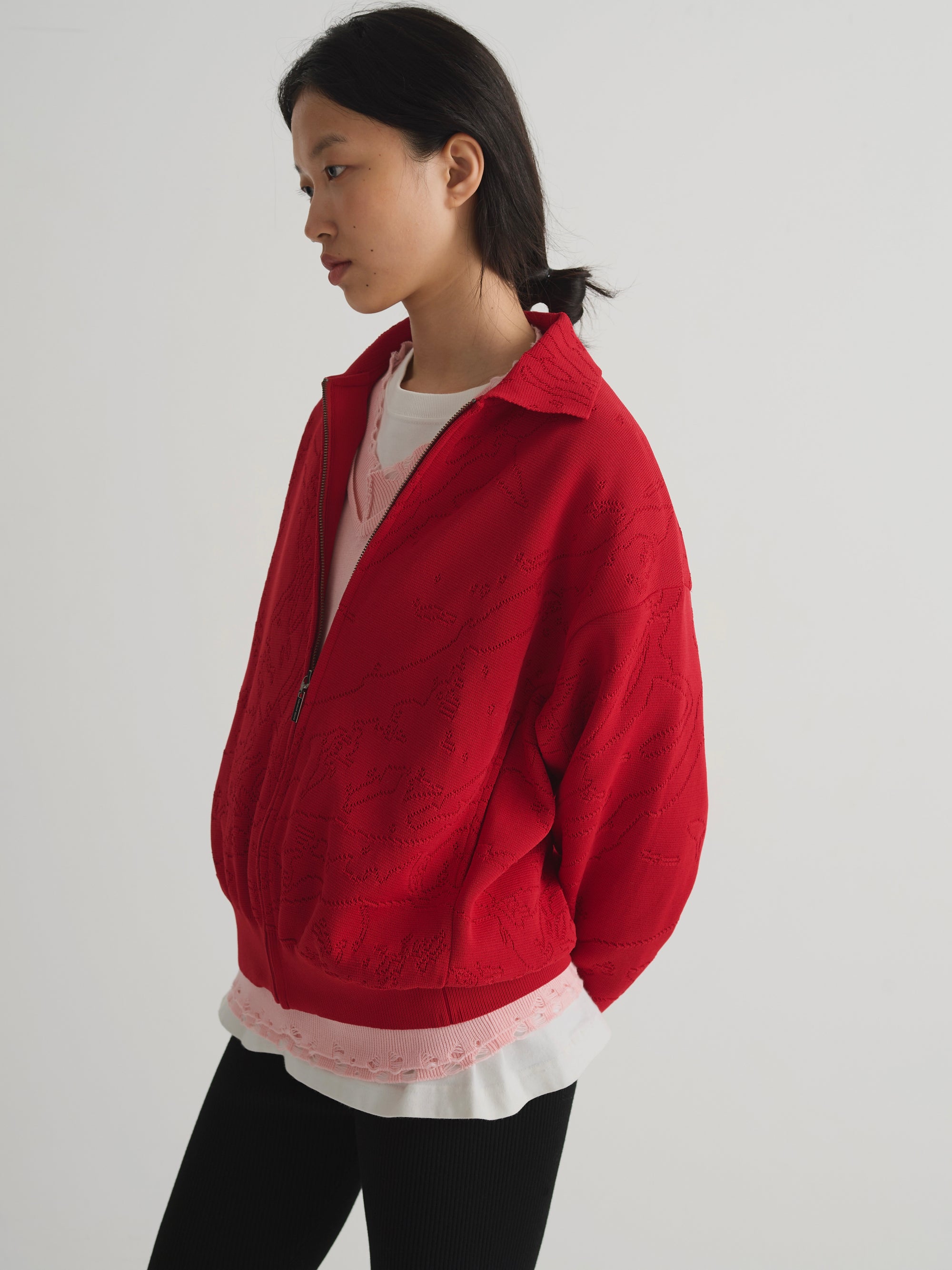 color:RED