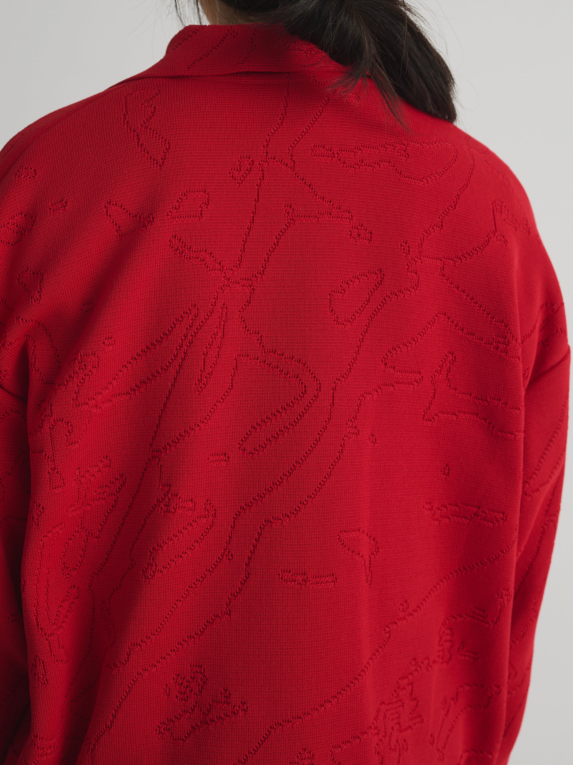 color:RED