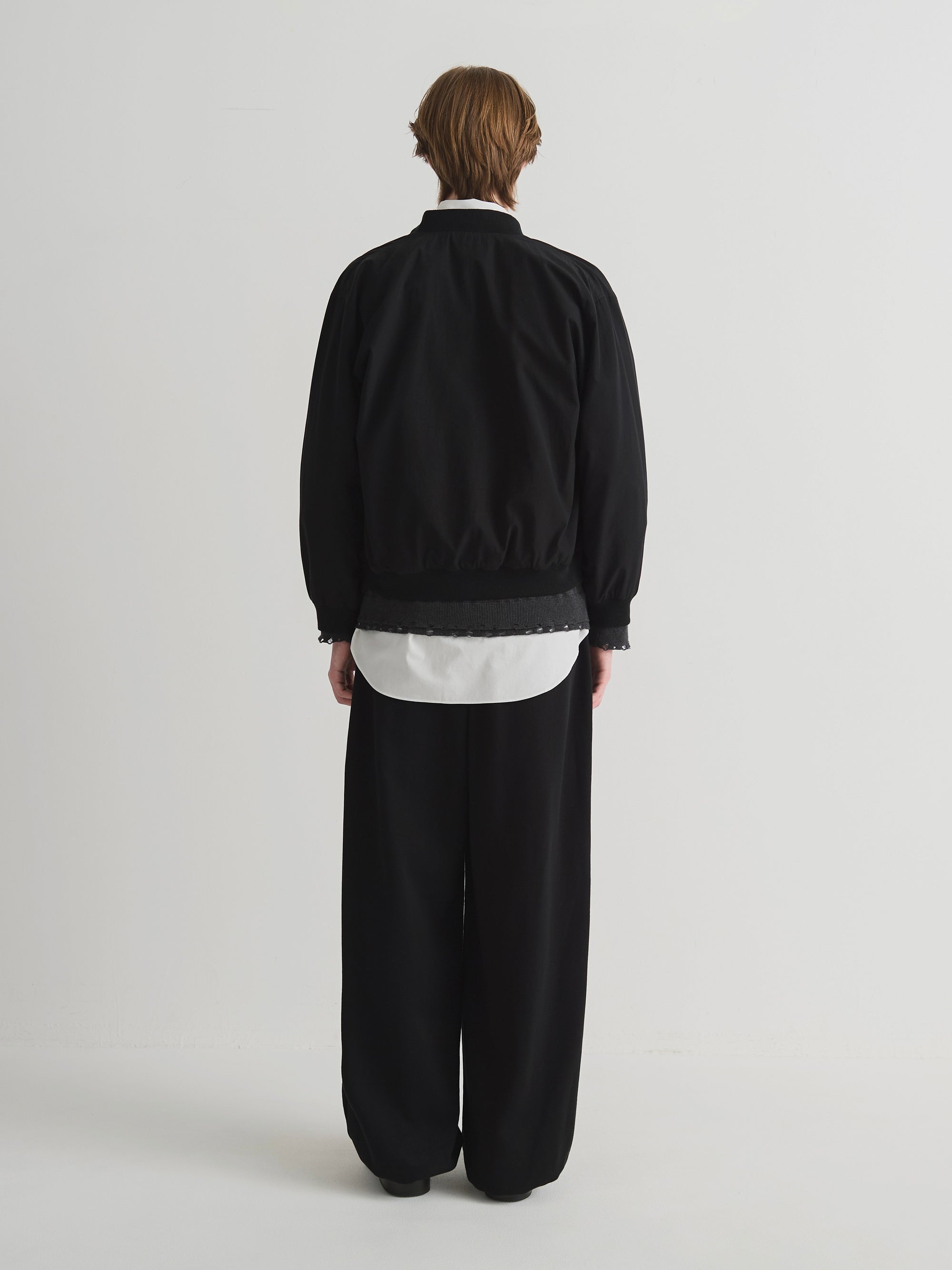 color:BLACK