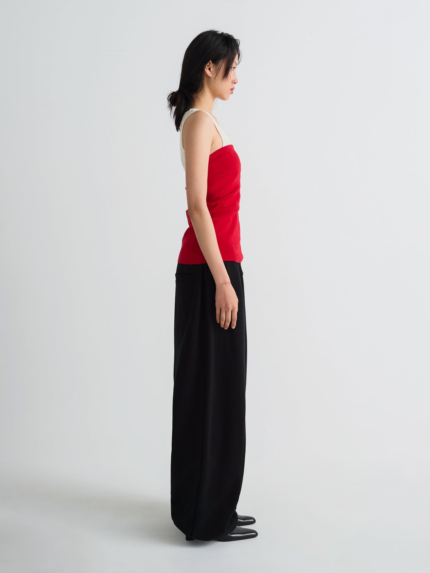 color:RED