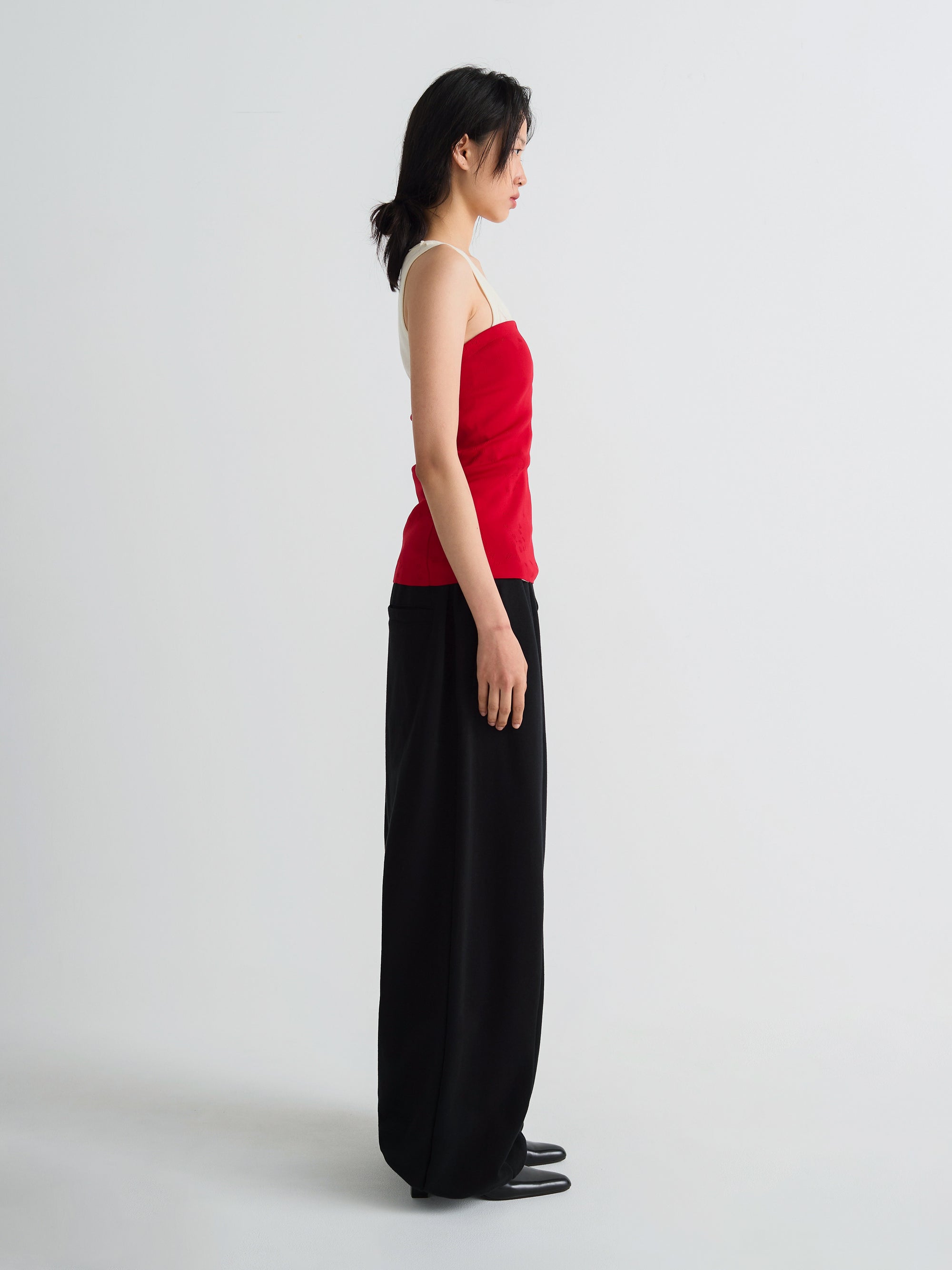 color:RED