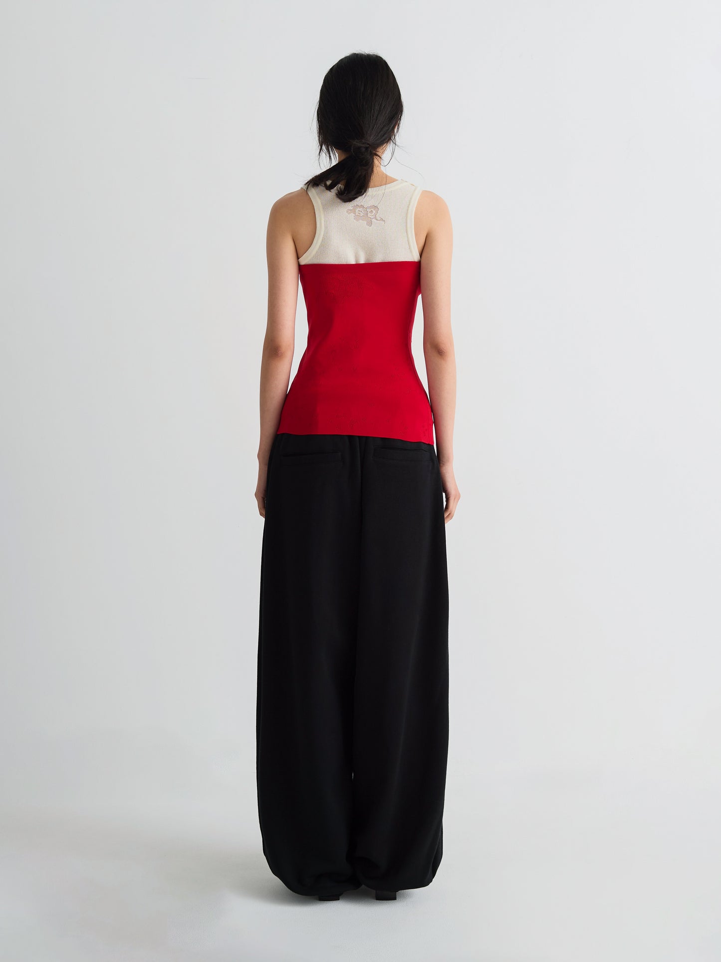 color:RED