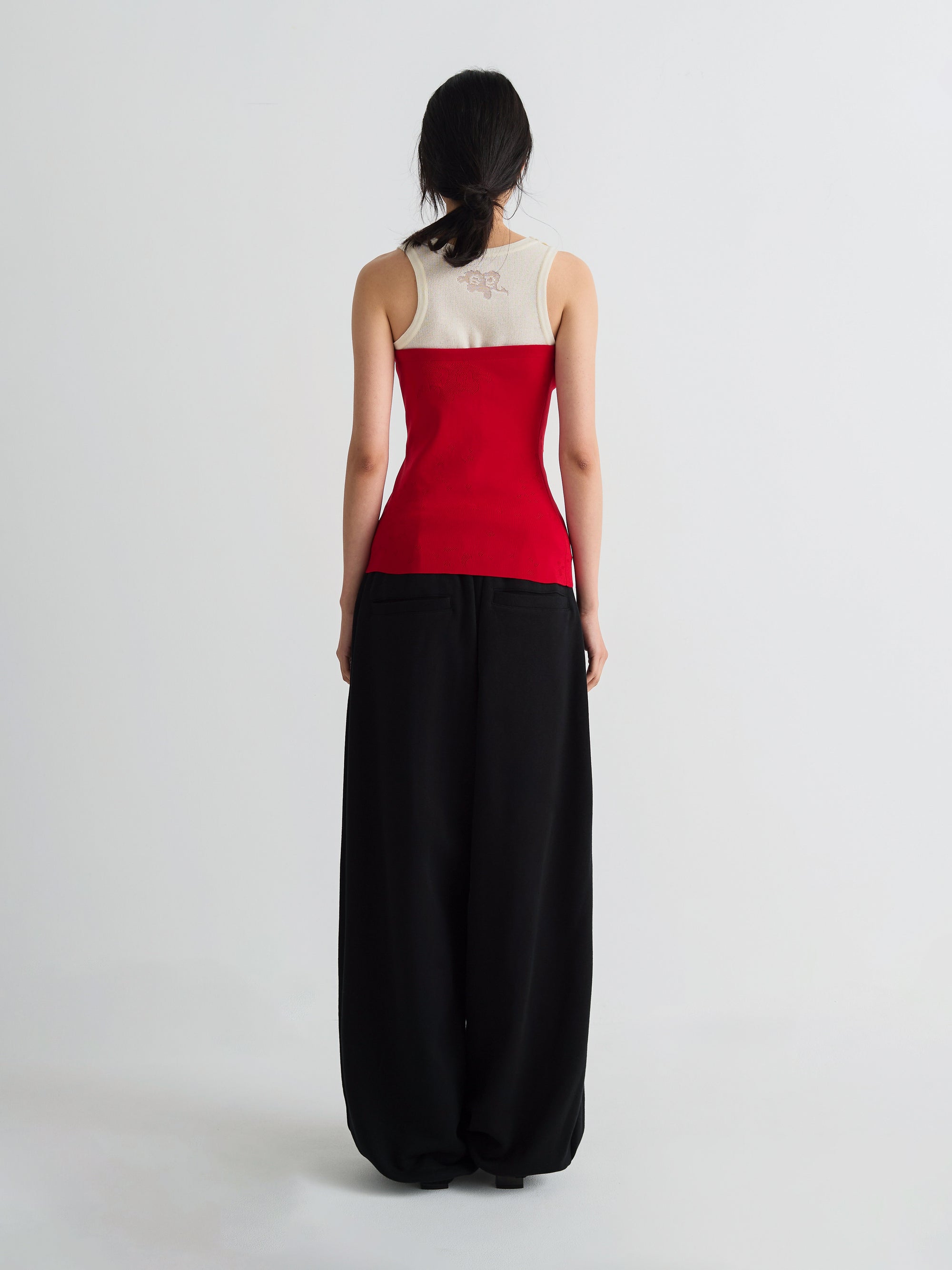 color:RED