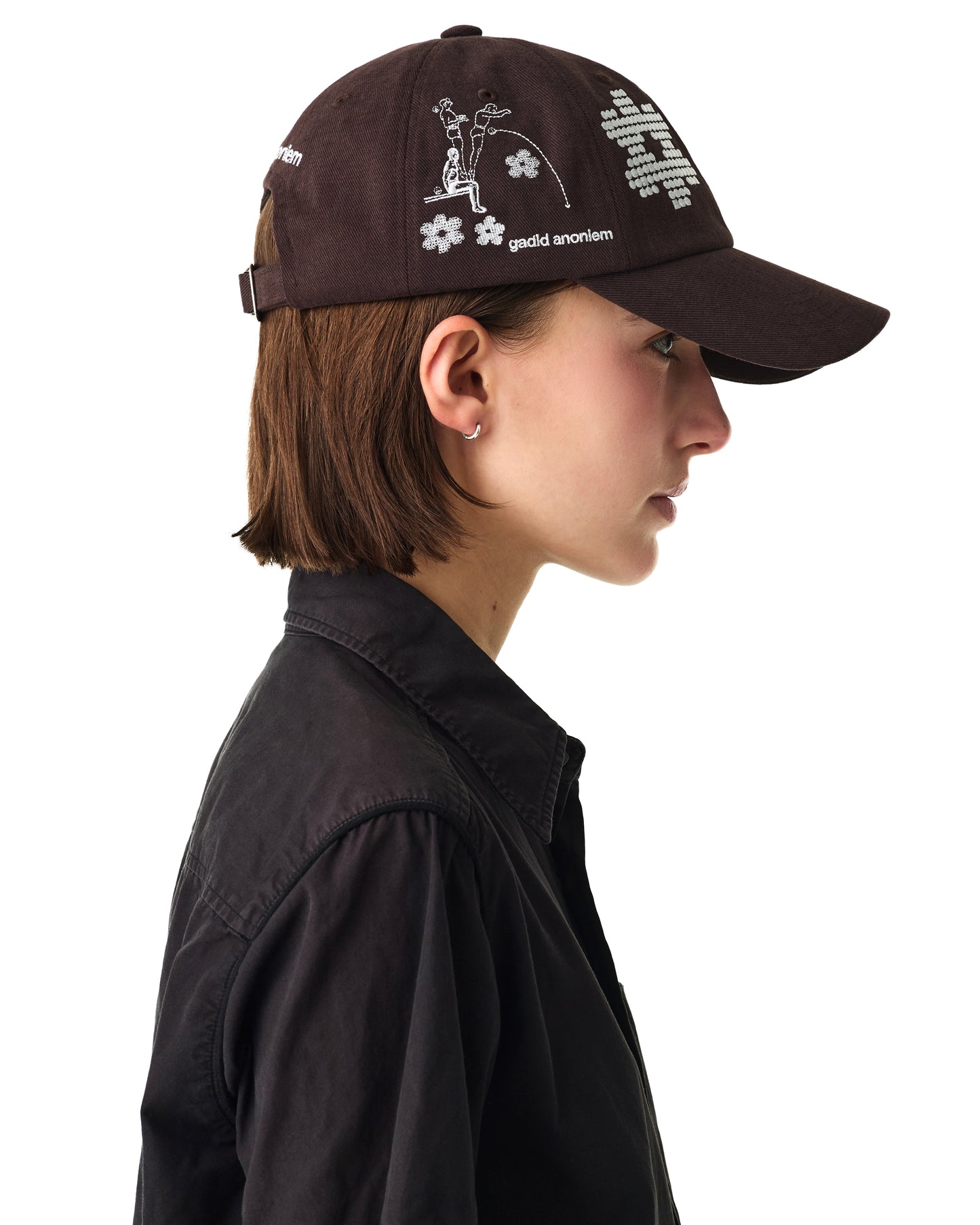 color:BROWN