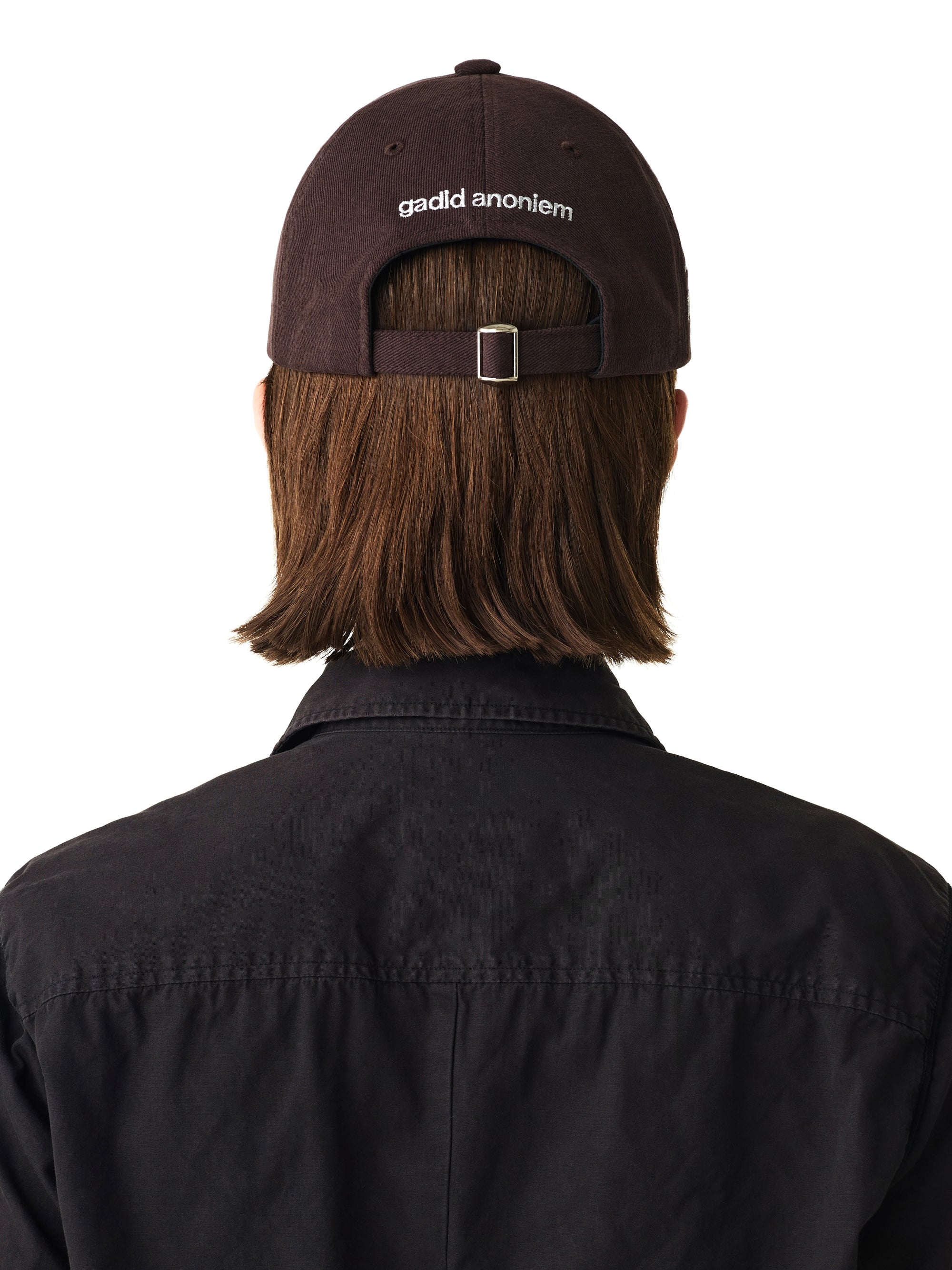 color:BROWN