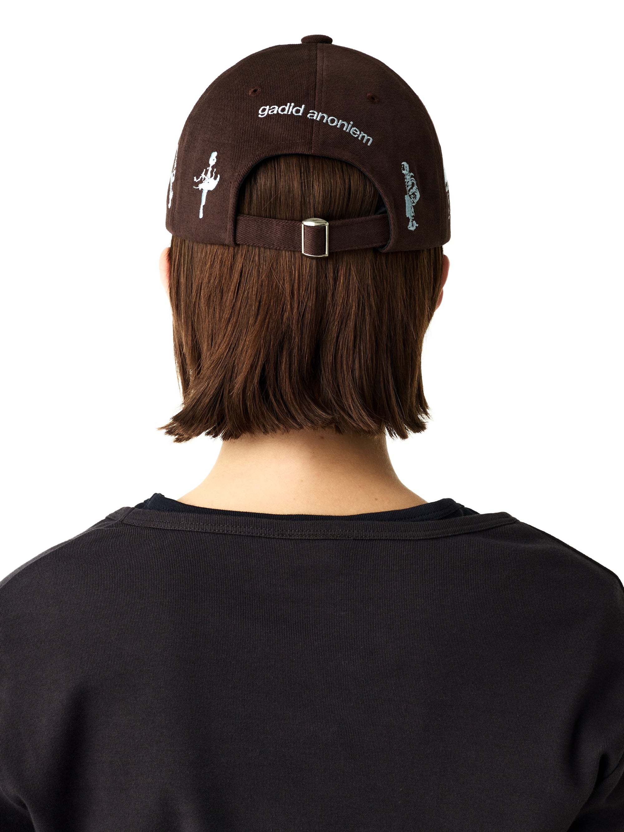 color:BROWN