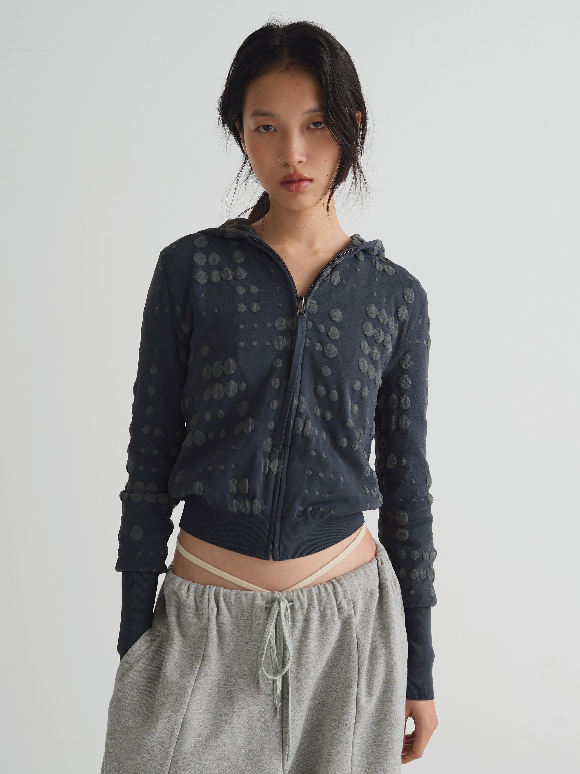 color:GREY