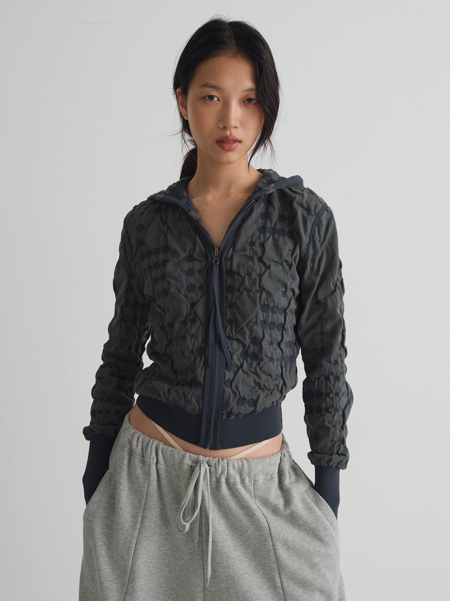 color:GREY