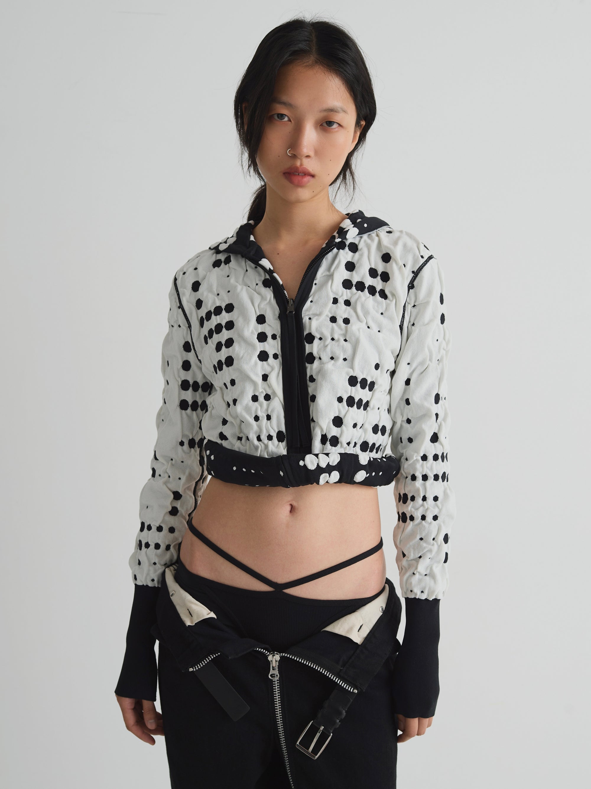 color:BLACK